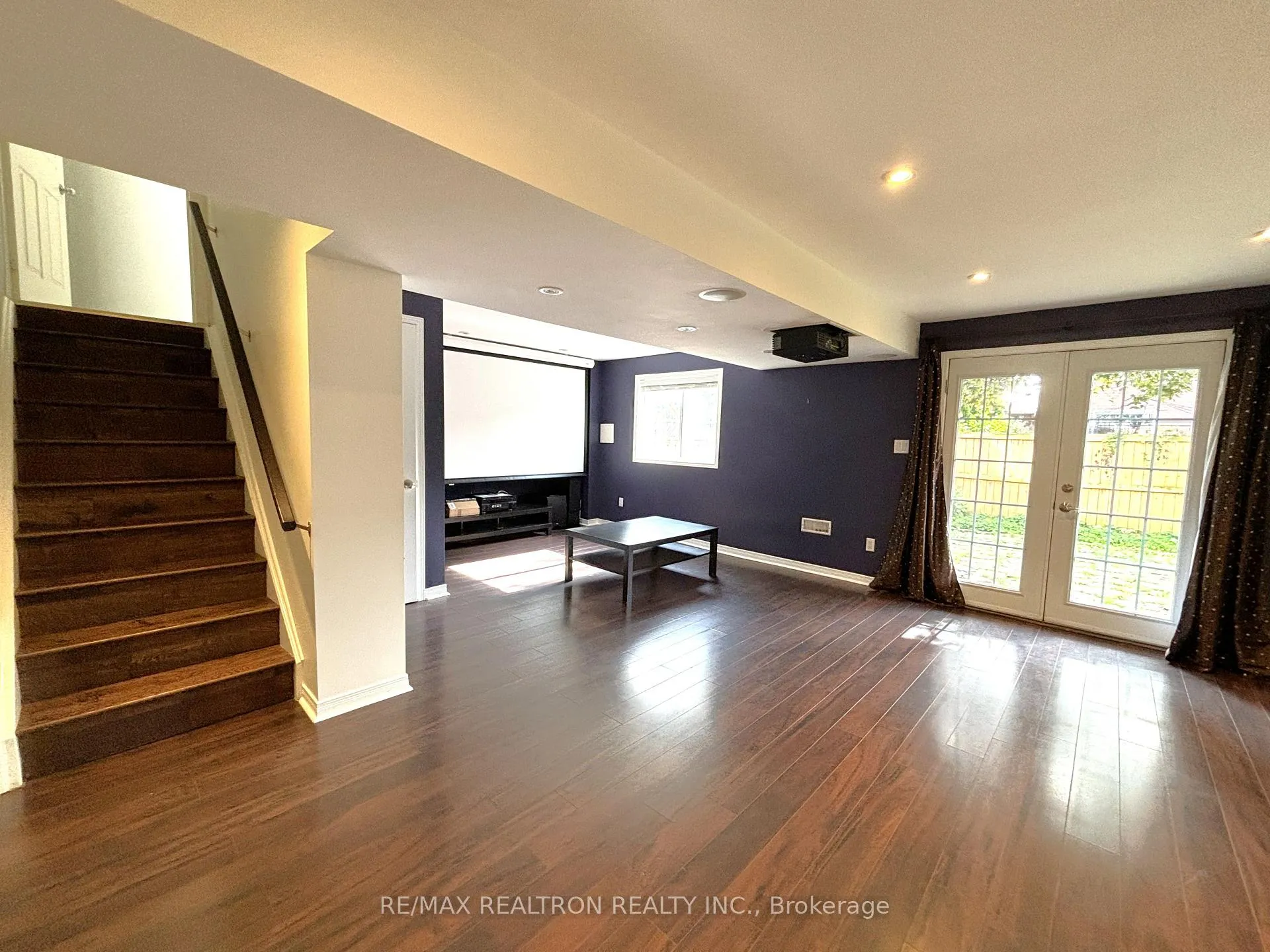 Photo 33 of 486 Delphine Drive, Burlington, Appleby — HOMEH