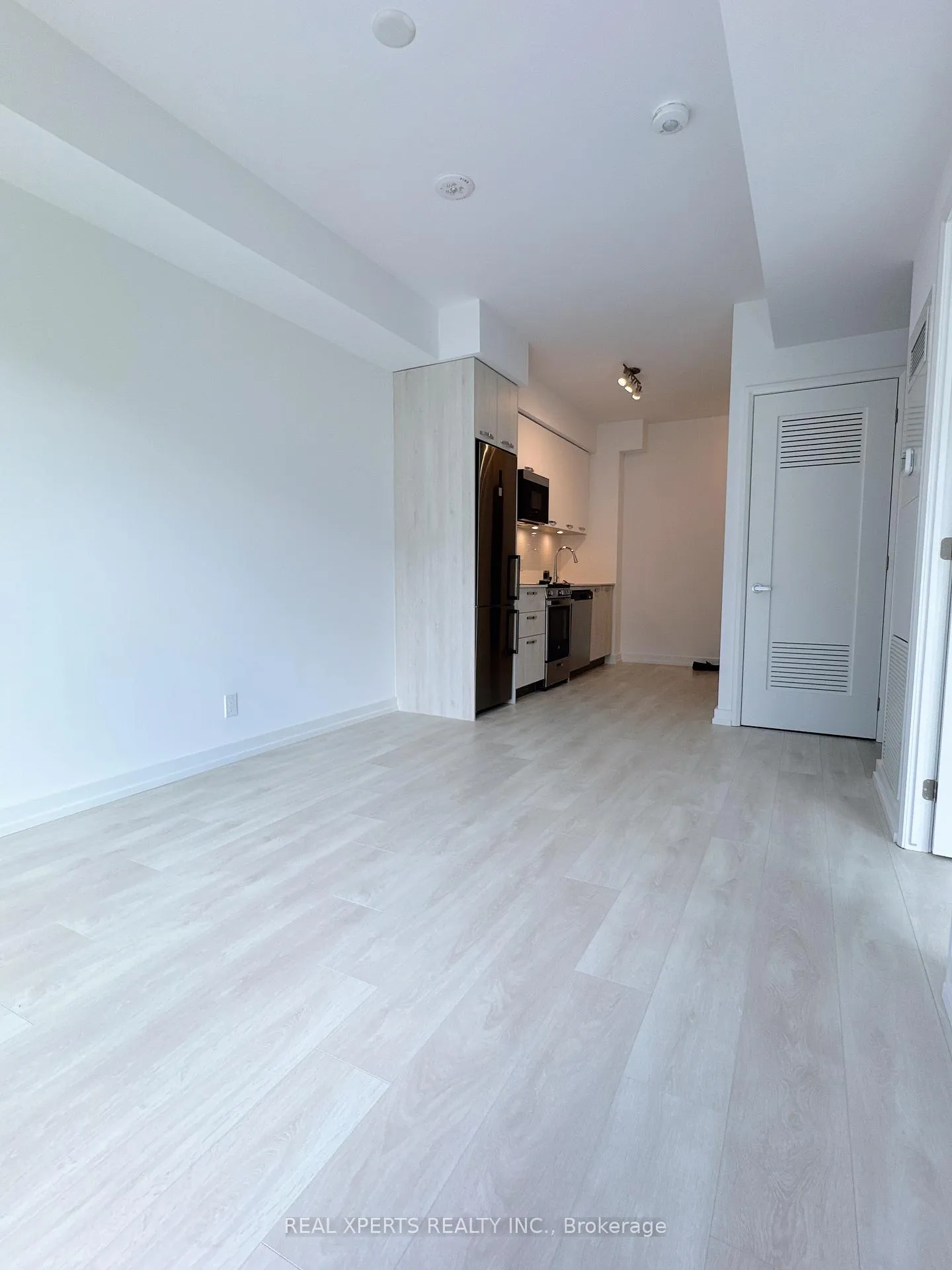 Photo 14 of Unit 525, 75 James Street S, Hamilton, Corktown — HOMEH