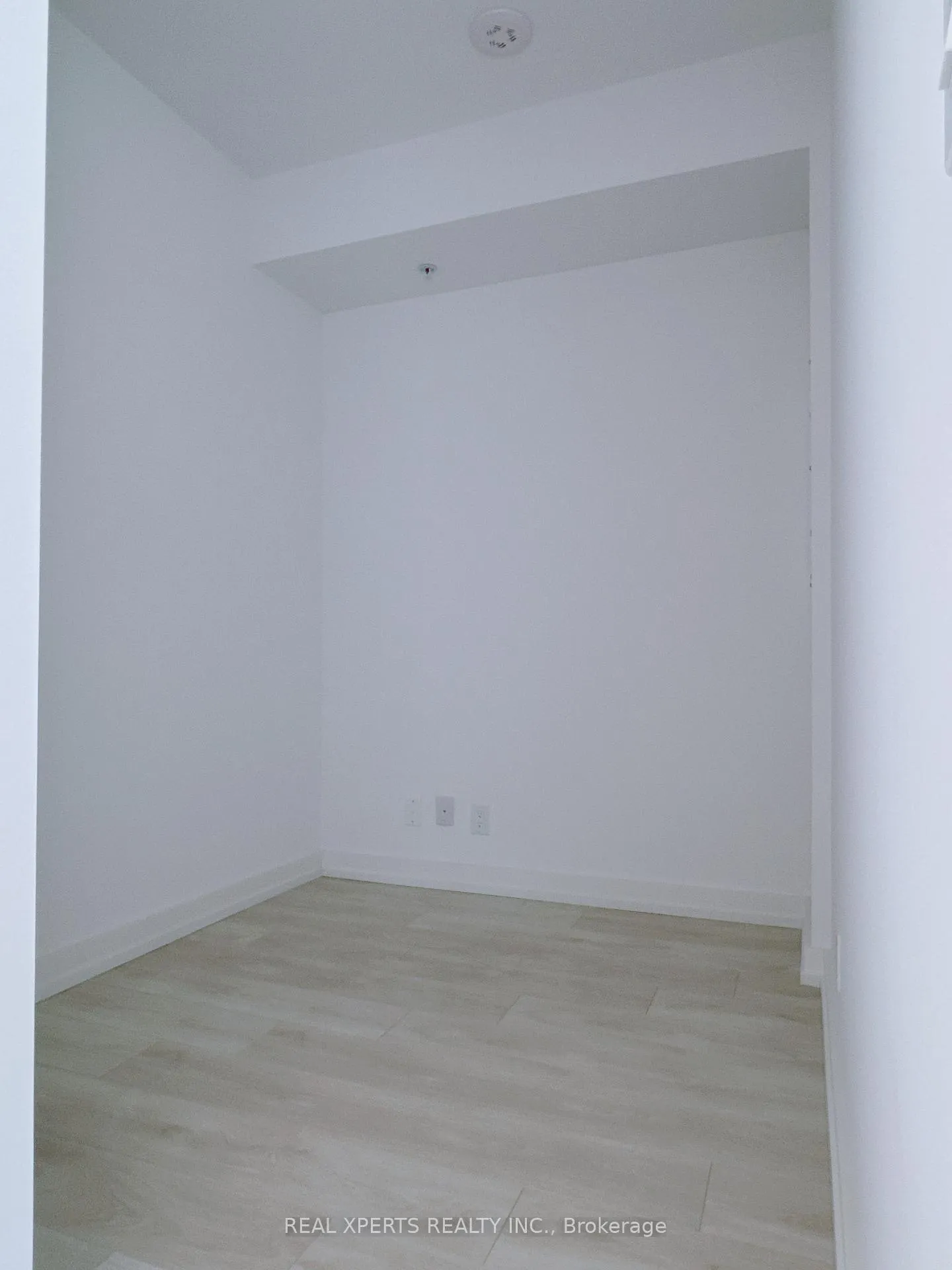 Photo 16 of Unit 525, 75 James Street S, Hamilton, Corktown — HOMEH