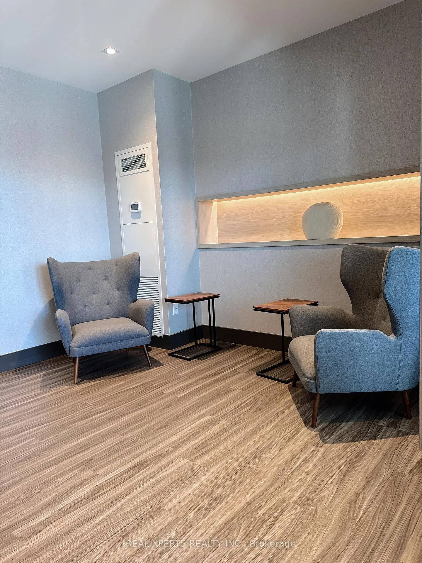 Photo 34 of Unit 525, 75 James Street S, Hamilton, Corktown — HOMEH