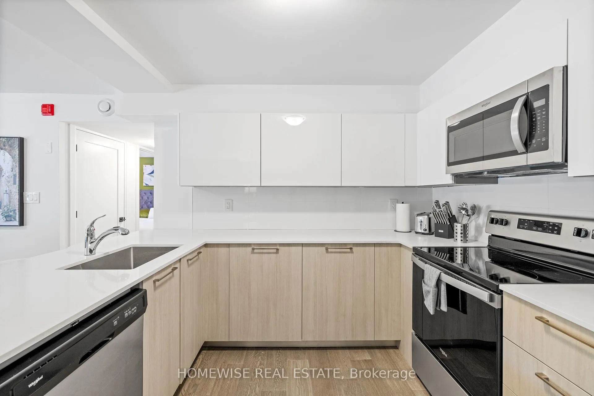Photo 5 of Unit 1B, 1673 Bathurst Street, Toronto, Forest Hill South — HOMEH