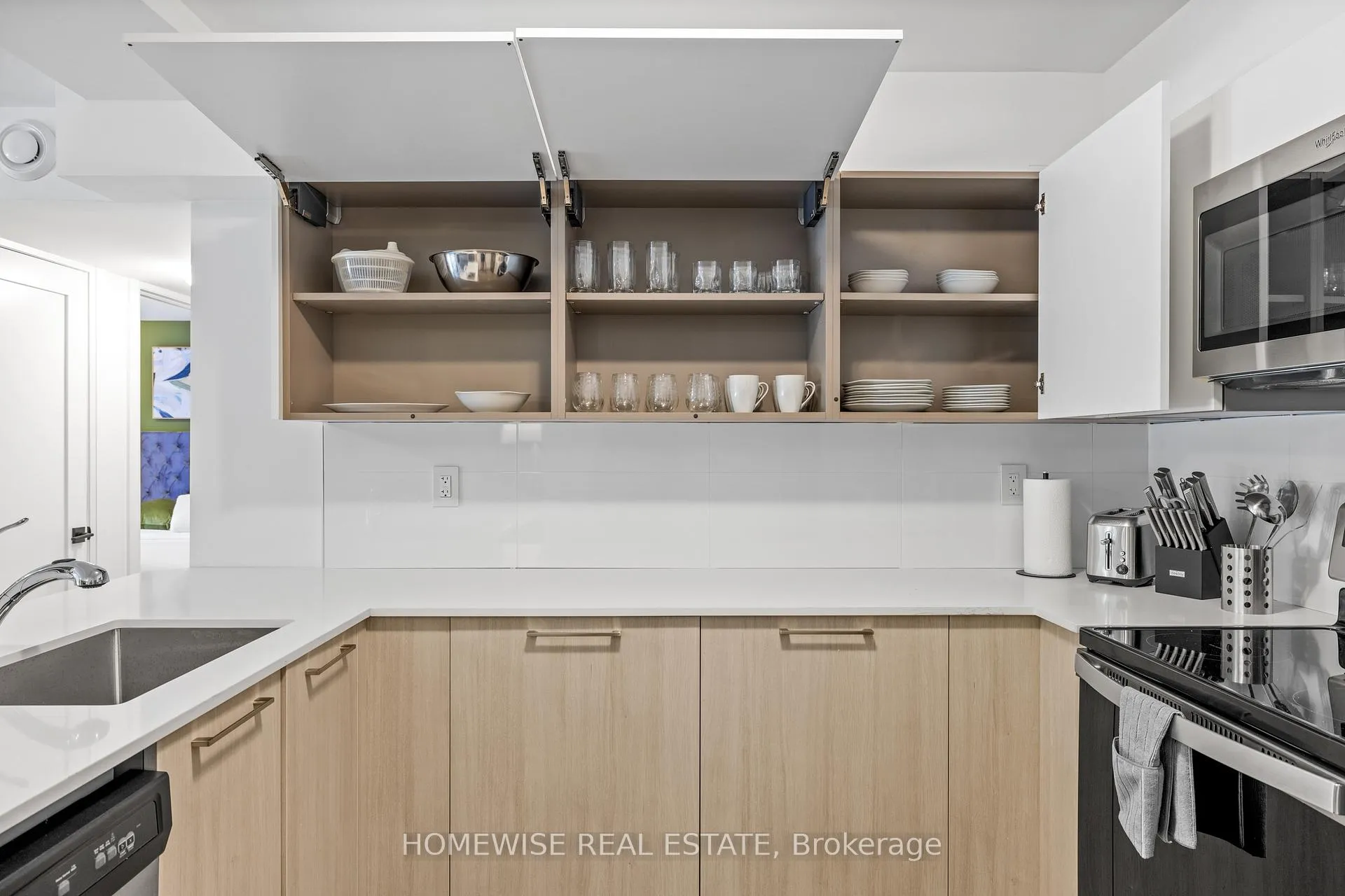 Photo 6 of Unit 1B, 1673 Bathurst Street, Toronto, Forest Hill South — HOMEH