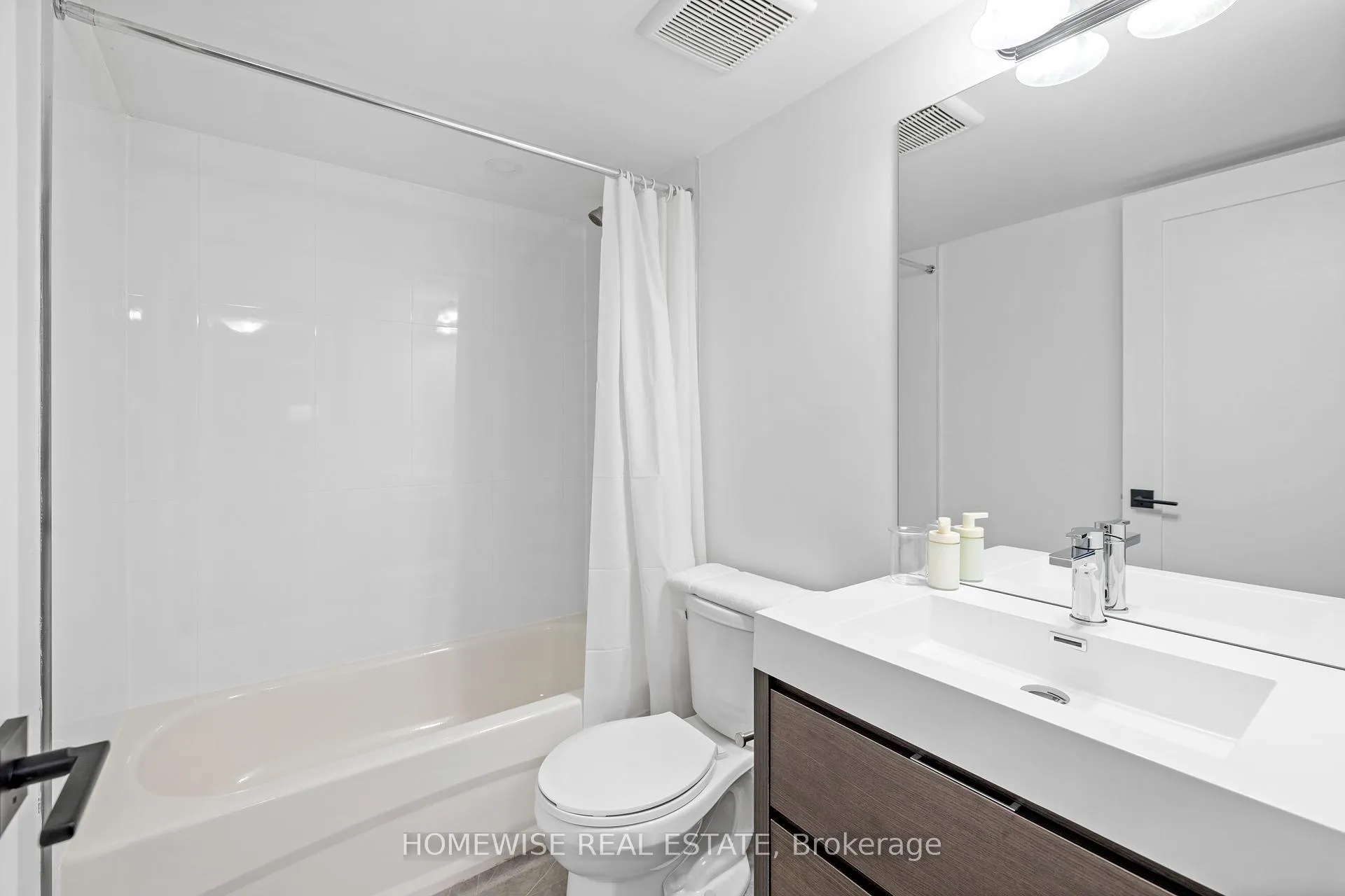 Photo 19 of Unit 1B, 1673 Bathurst Street, Toronto, Forest Hill South — HOMEH