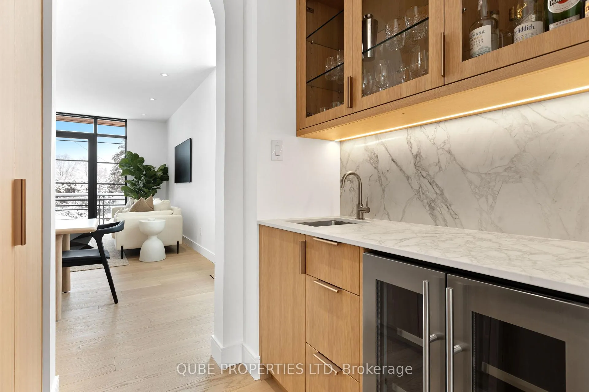 Photo 7 of 1164 Highcroft Drive, Ottawa, Manotick Village & Manotick Estates — HOMEH