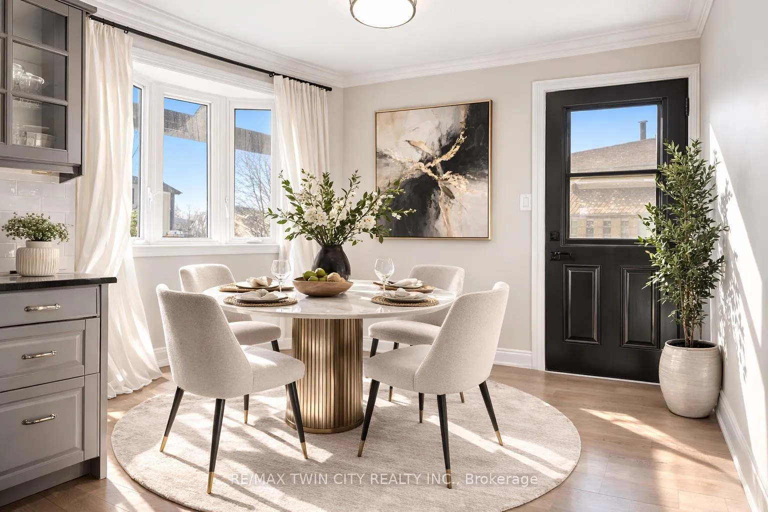Photo 5 of 25 Seaborn Road, Brampton, Madoc — HOMEH