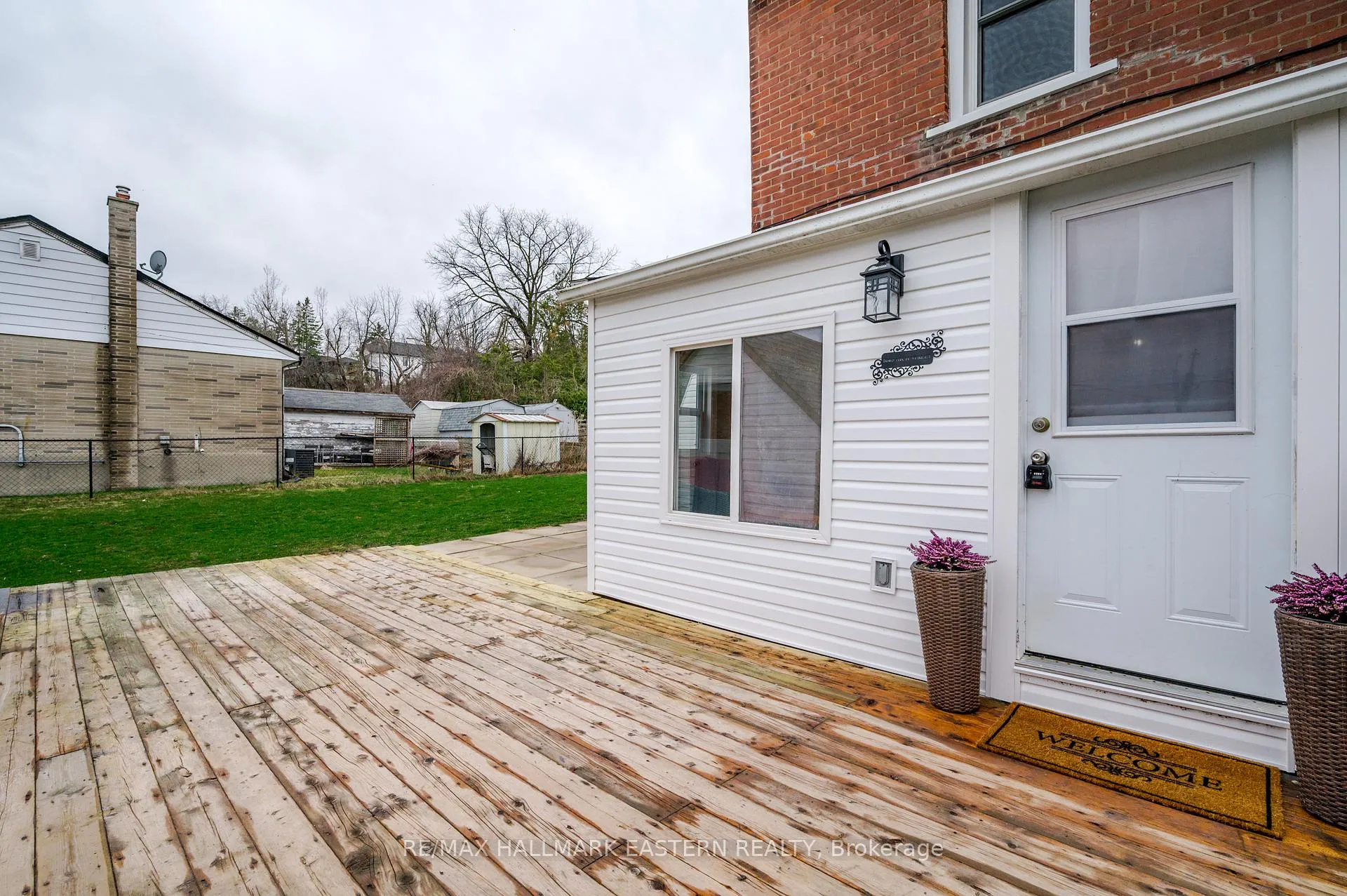 Photo 3 of 1065 High Street, Peterborough, Otonabee Ward 1 — HOMEH