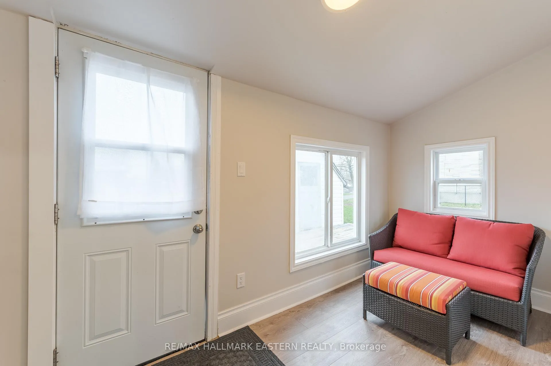 Photo 5 of 1065 High Street, Peterborough, Otonabee Ward 1 — HOMEH
