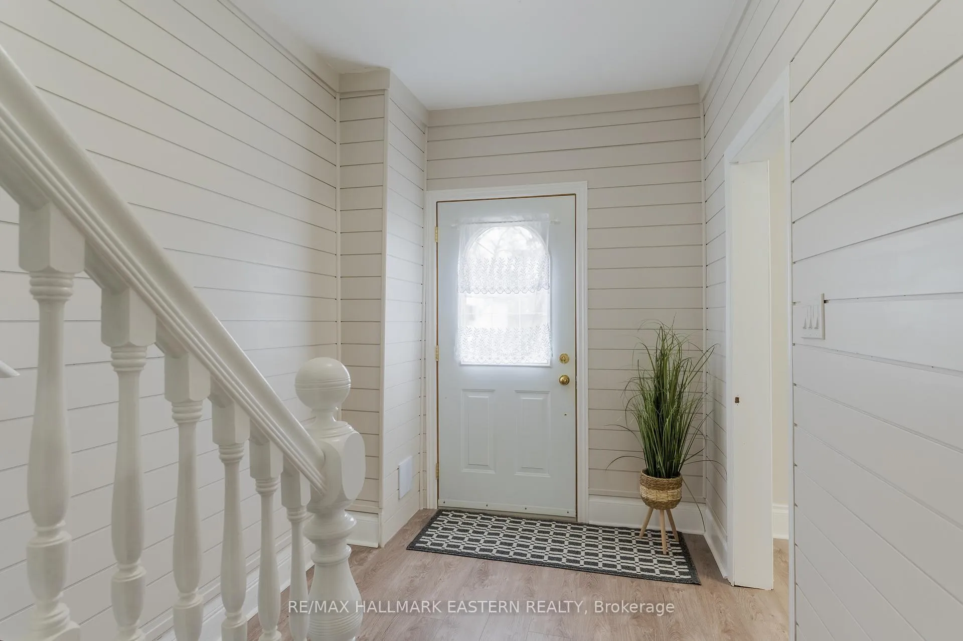 Photo 19 of 1065 High Street, Peterborough, Otonabee Ward 1 — HOMEH