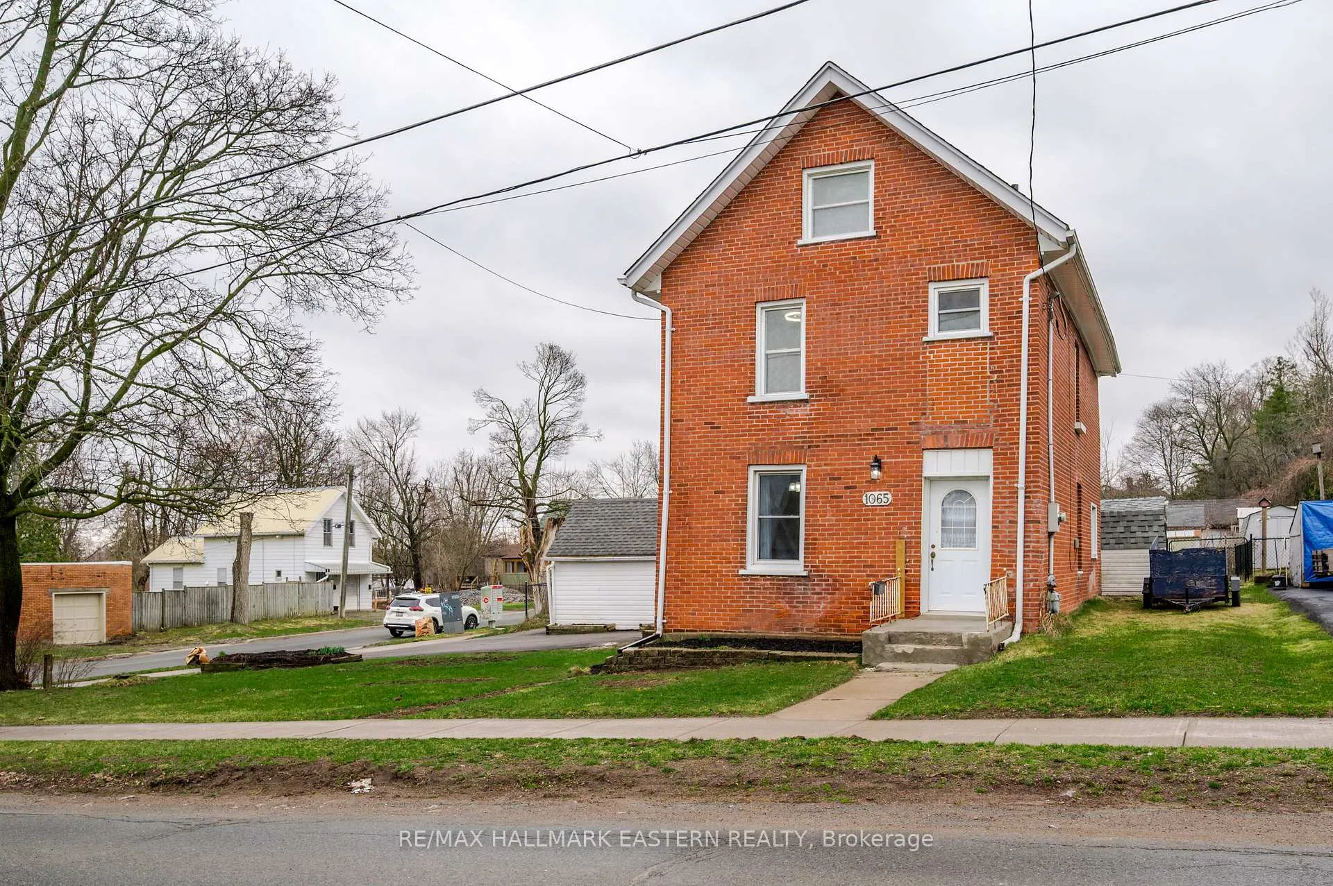 Photo 32 of 1065 High Street, Peterborough, Otonabee Ward 1 — HOMEH