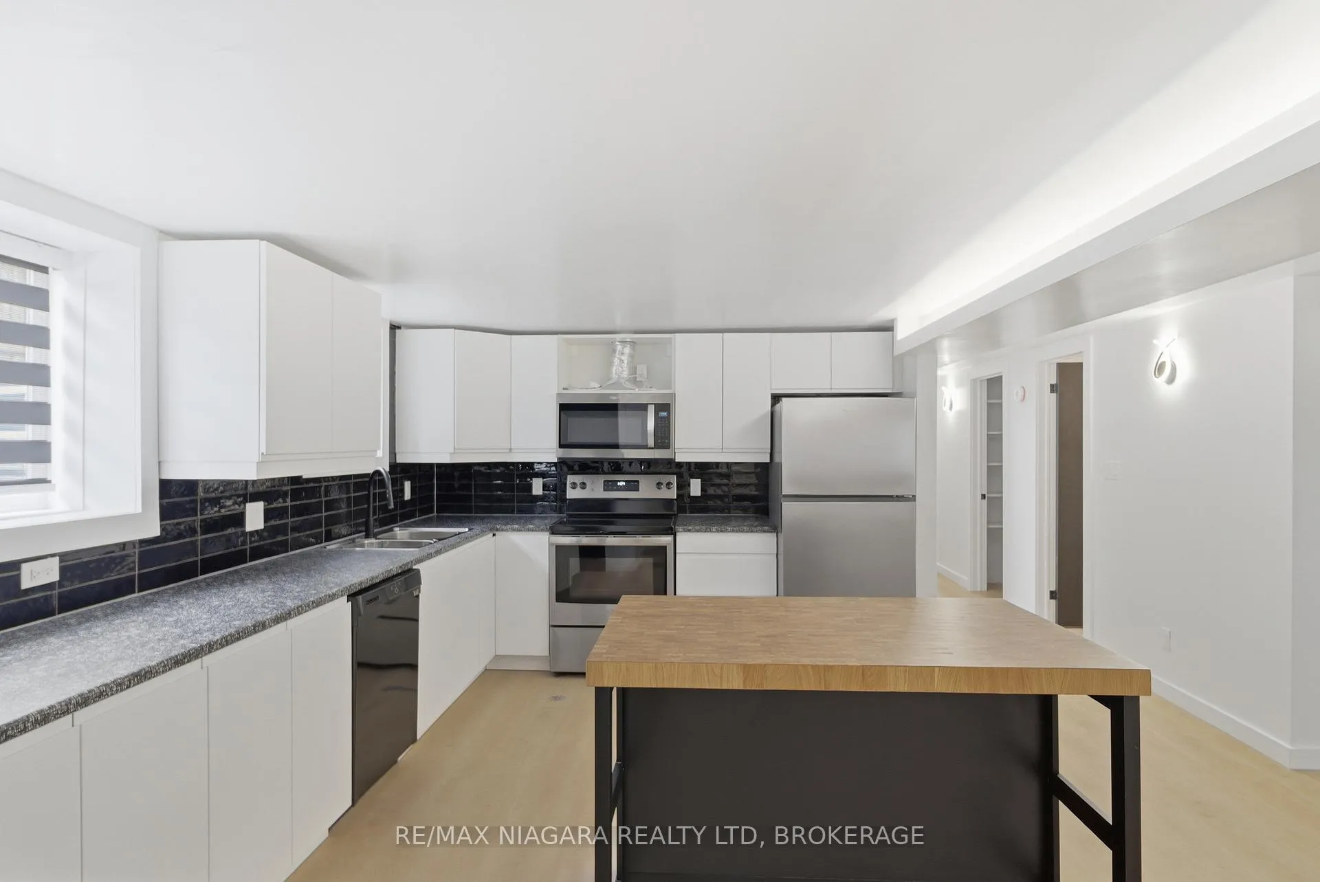 Photo 5 of Unit 2 - LOWER, 1361 Station Street, Pelham, Fonthill — HOMEH