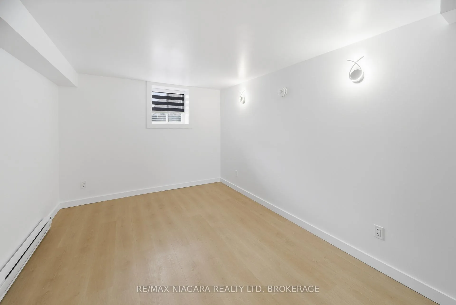 Photo 17 of Unit 2 - LOWER, 1361 Station Street, Pelham, Fonthill — HOMEH