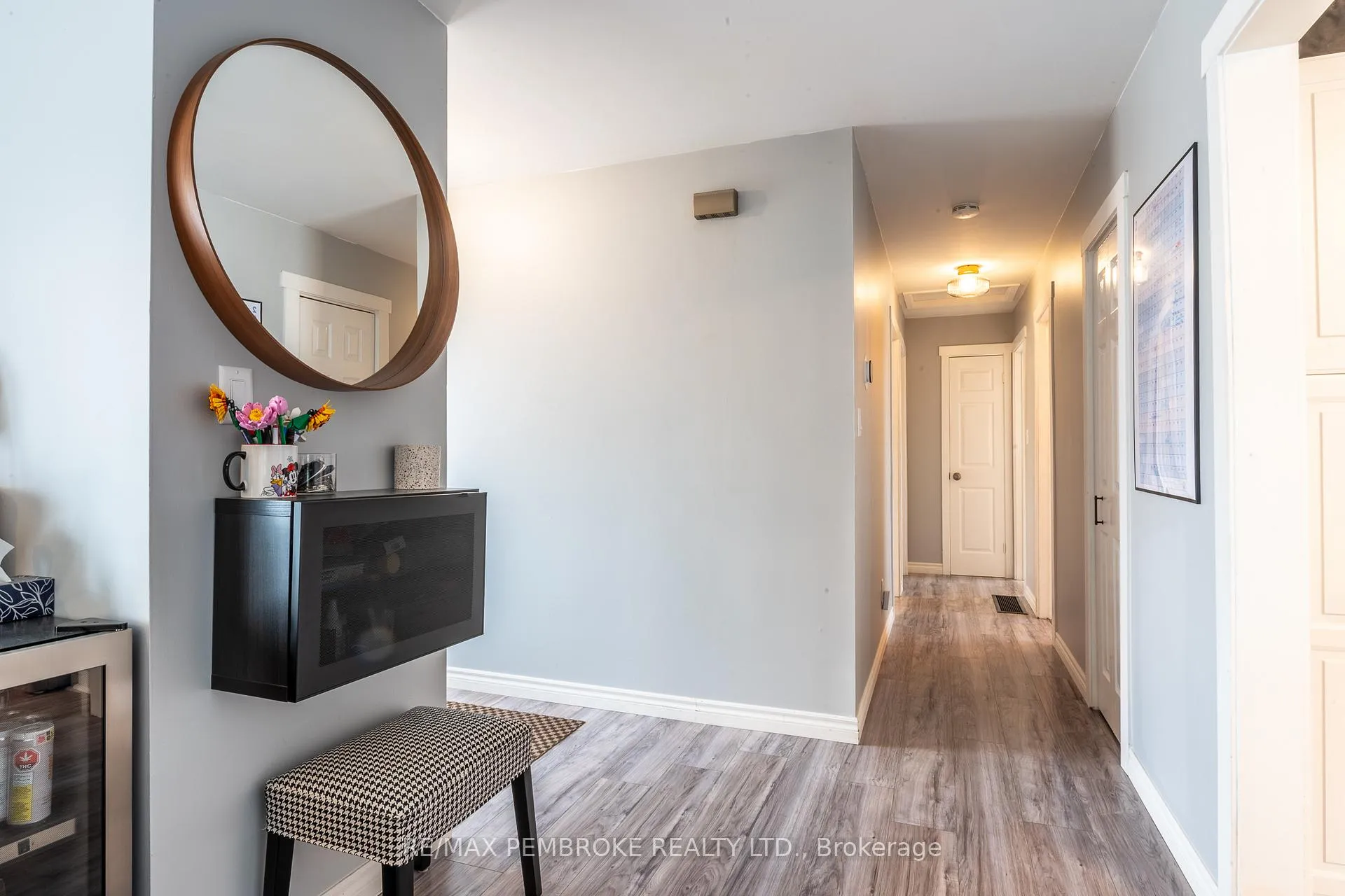 Photo 21 of 790 Lakeview Drive, Petawawa — HOMEH