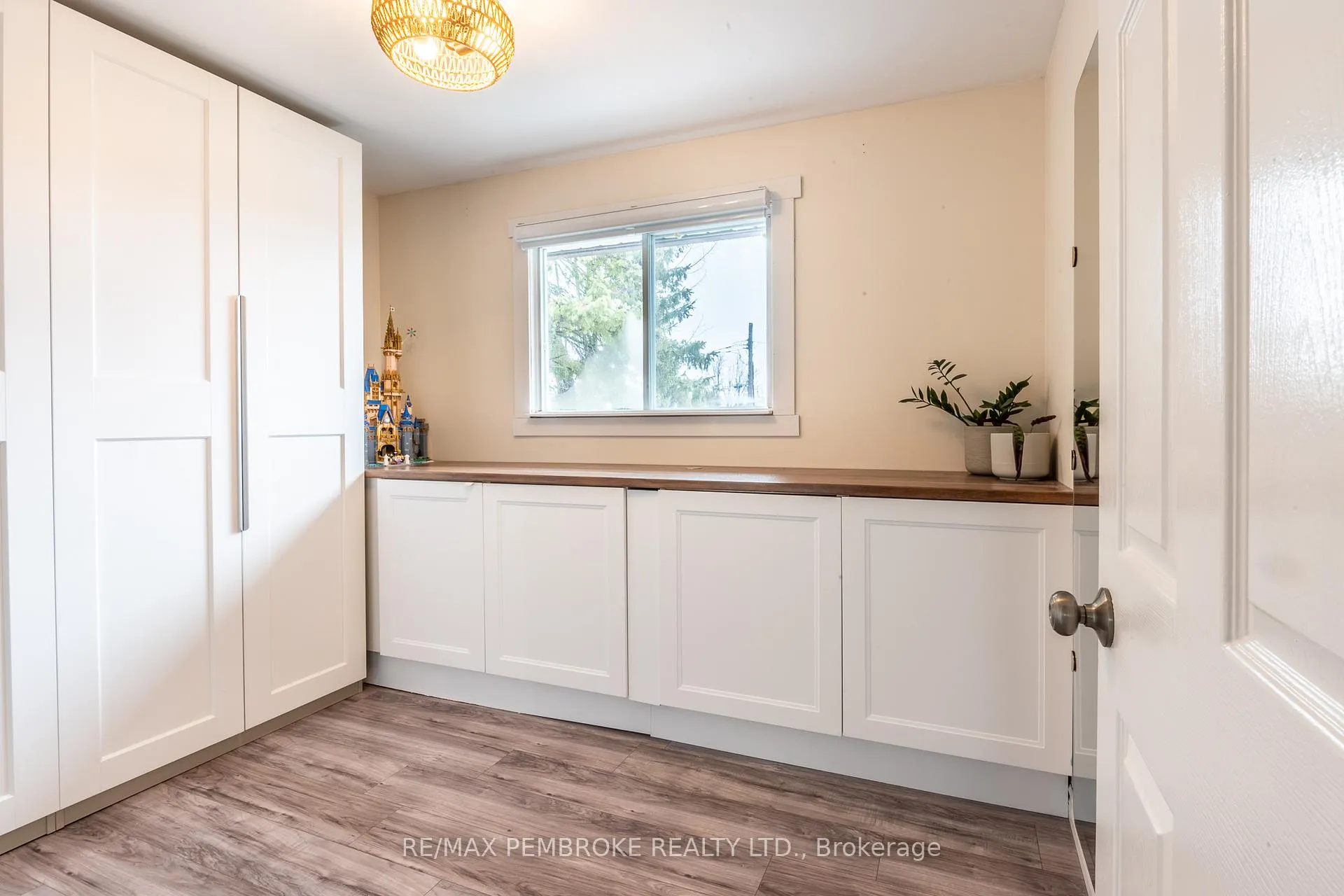 Photo 27 of 790 Lakeview Drive, Petawawa — HOMEH