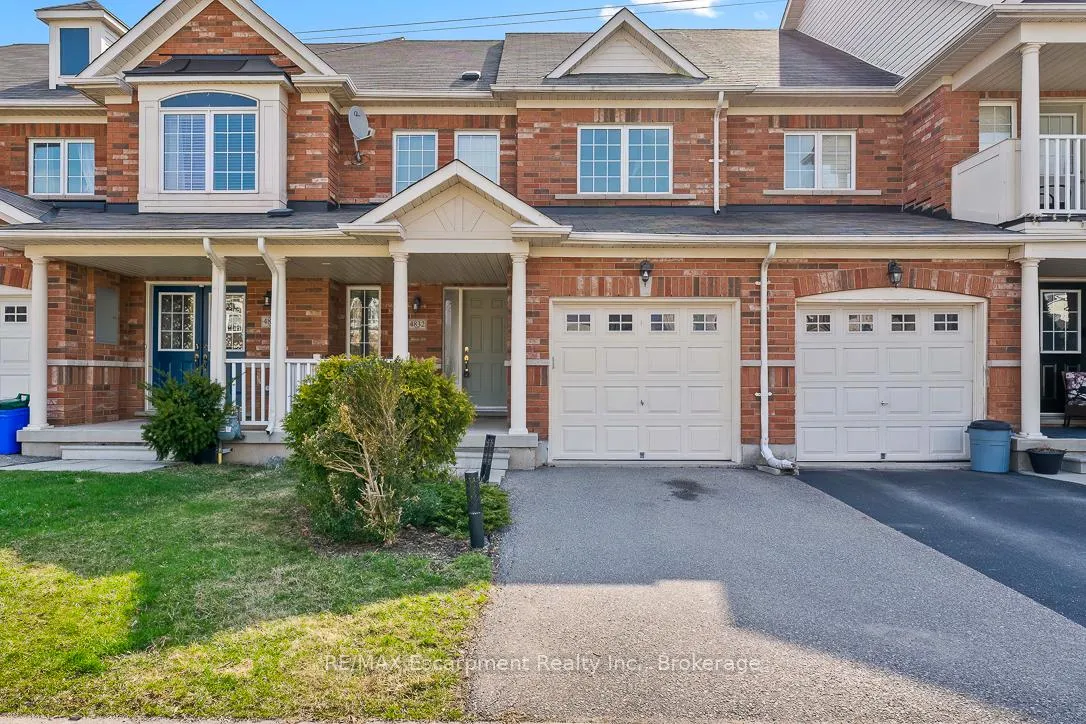 Front of 4832 Capri Crescent