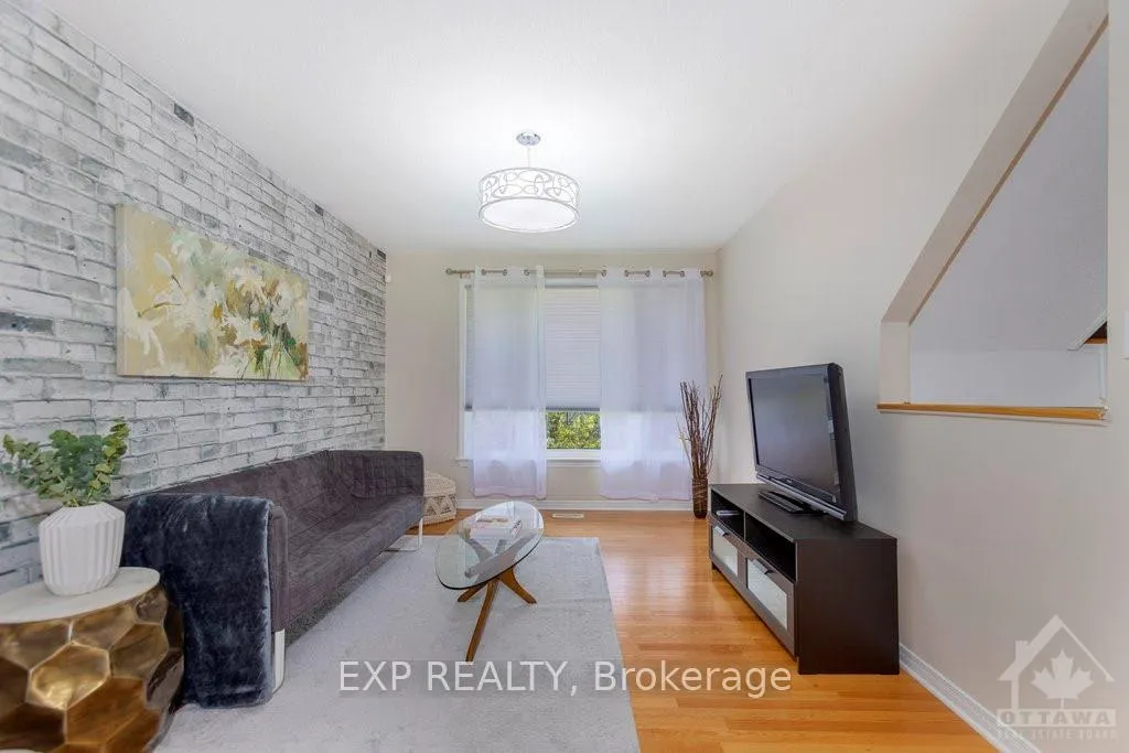 Photo 9 of 259 Monterey Drive, Ottawa, Leslie Park — HOMEH