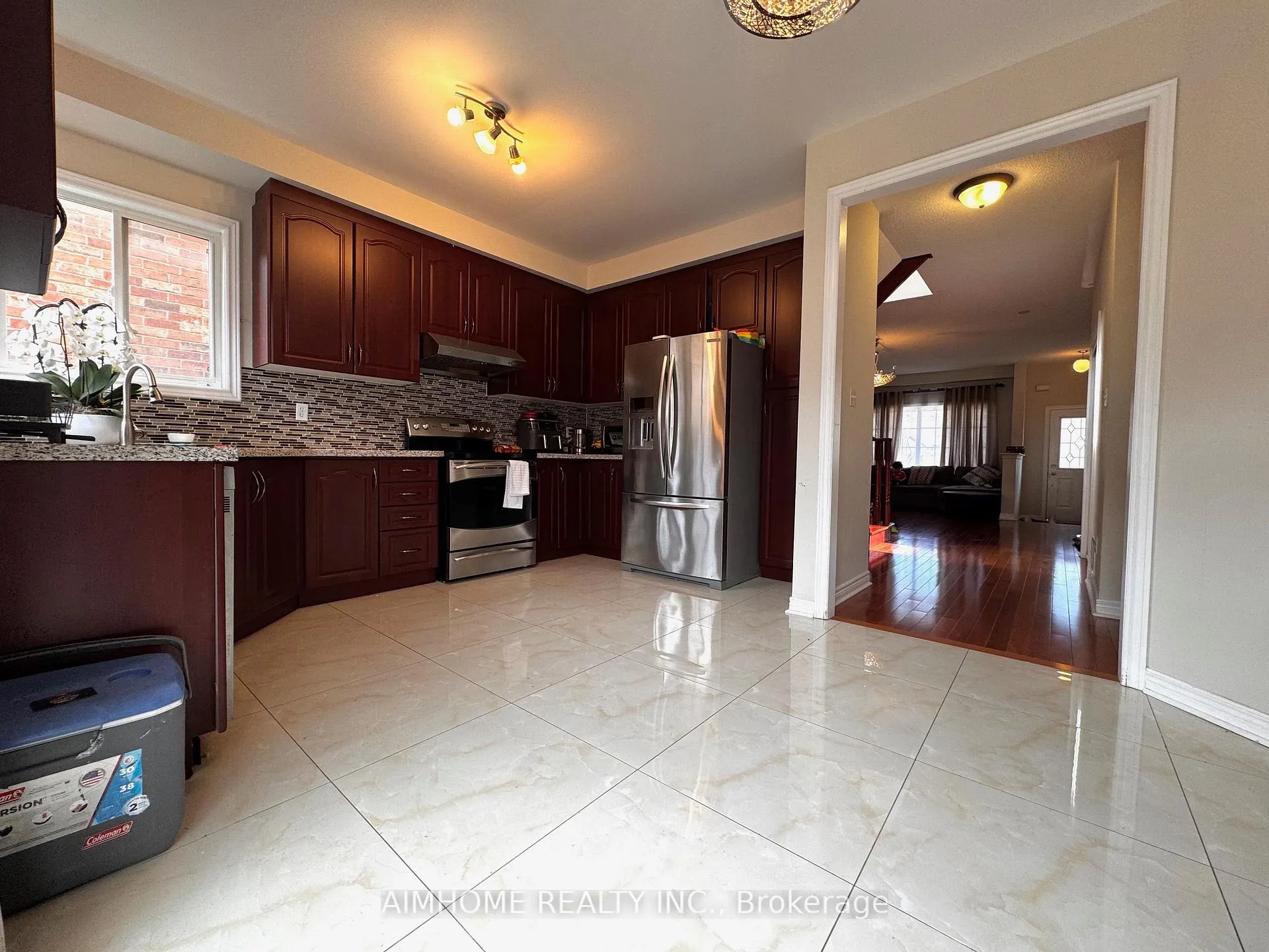 Photo 6 of 61 Ten Oaks Blvd, Vaughan, Patterson — HOMEH