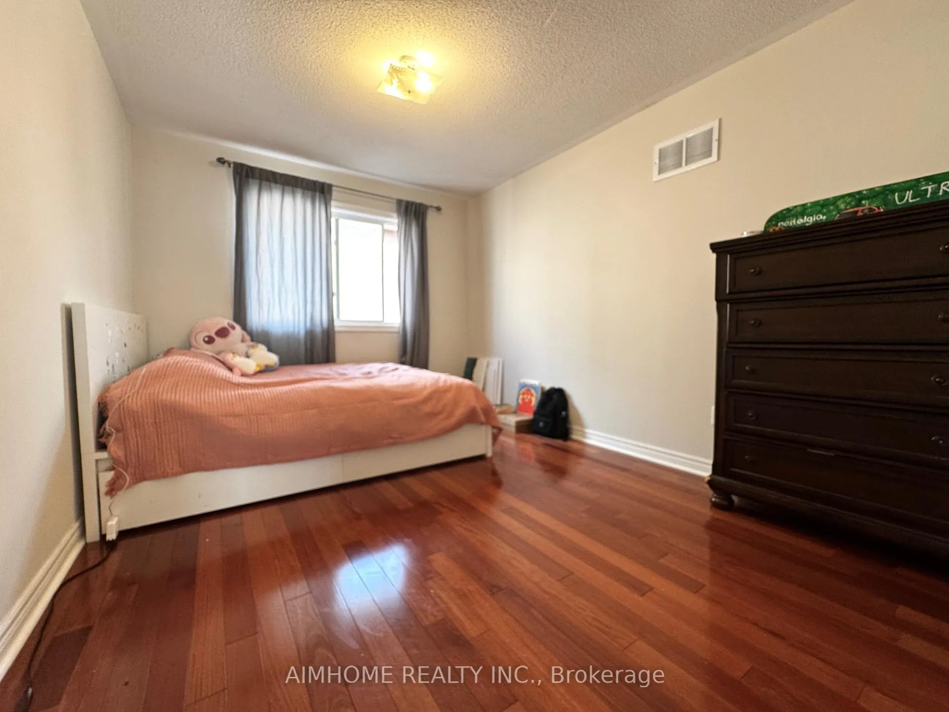 Photo 15 of 61 Ten Oaks Blvd, Vaughan, Patterson — HOMEH