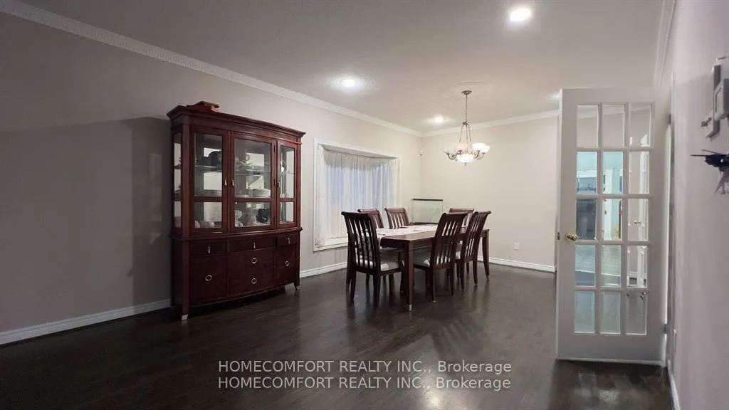 Photo 9 of 95 Rowland Court, Markham, Cachet — HOMEH