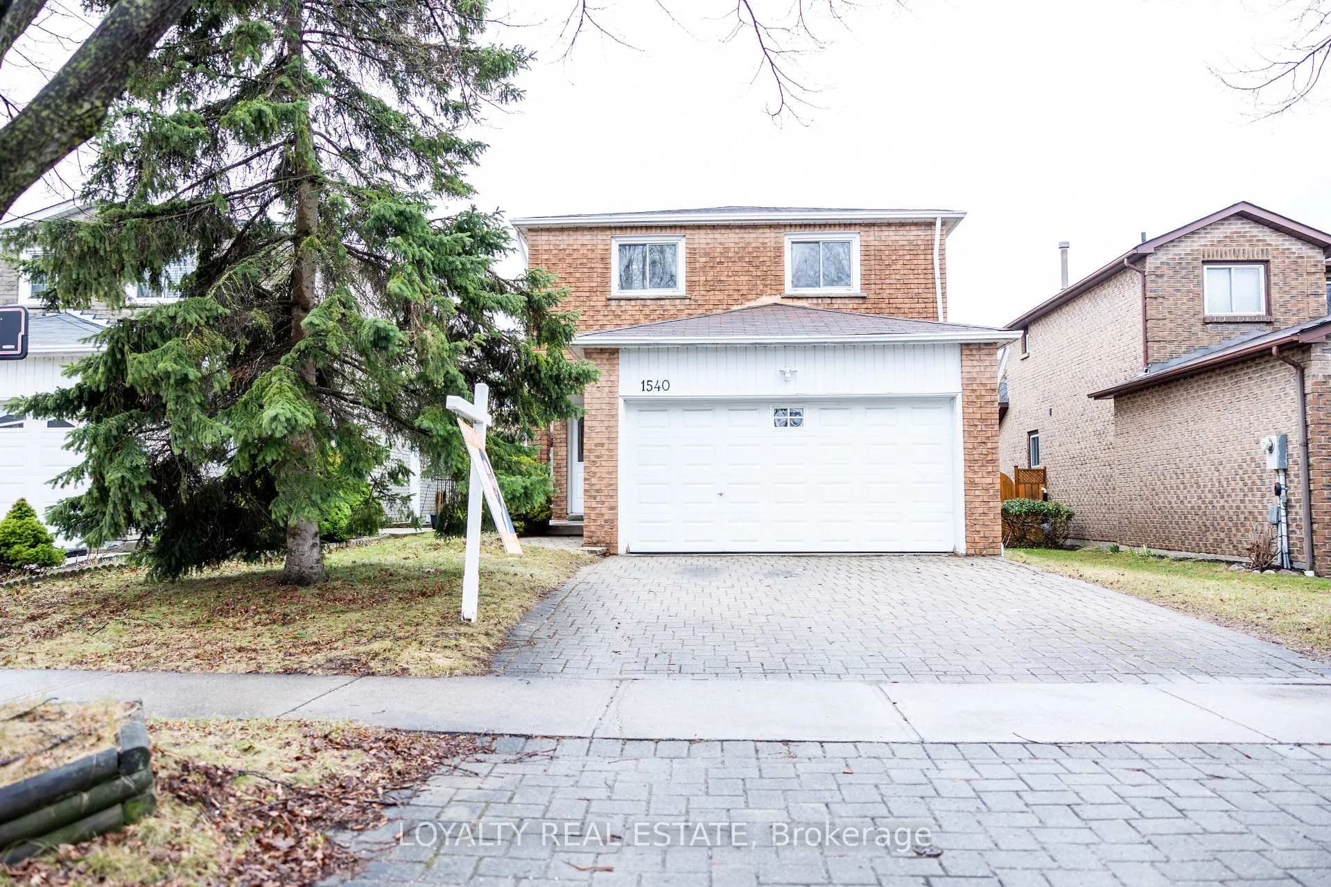 Front of 1540 Marshcourt Drive