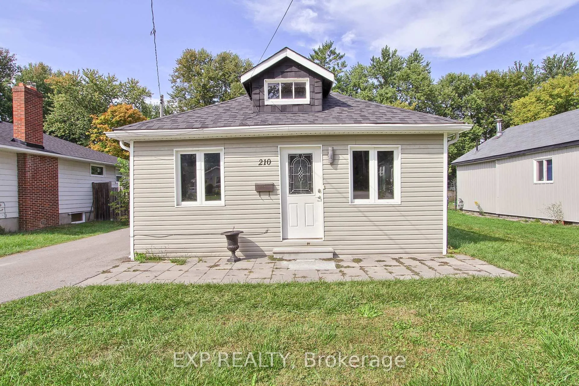 Photo 1 of 210 Bayview Avenue, Georgina, Keswick South — HOMEH