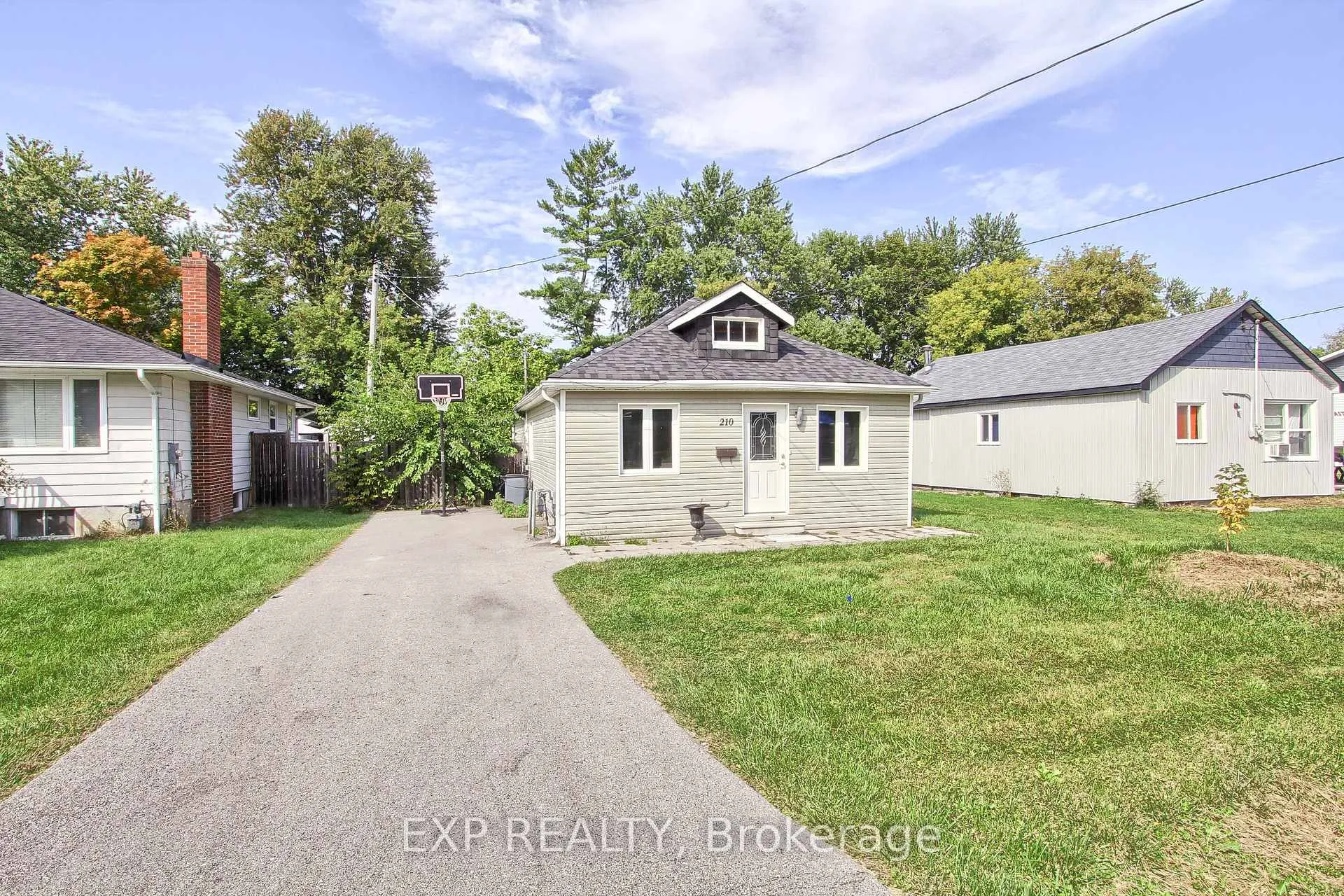 Photo 5 of 210 Bayview Avenue, Georgina, Keswick South — HOMEH