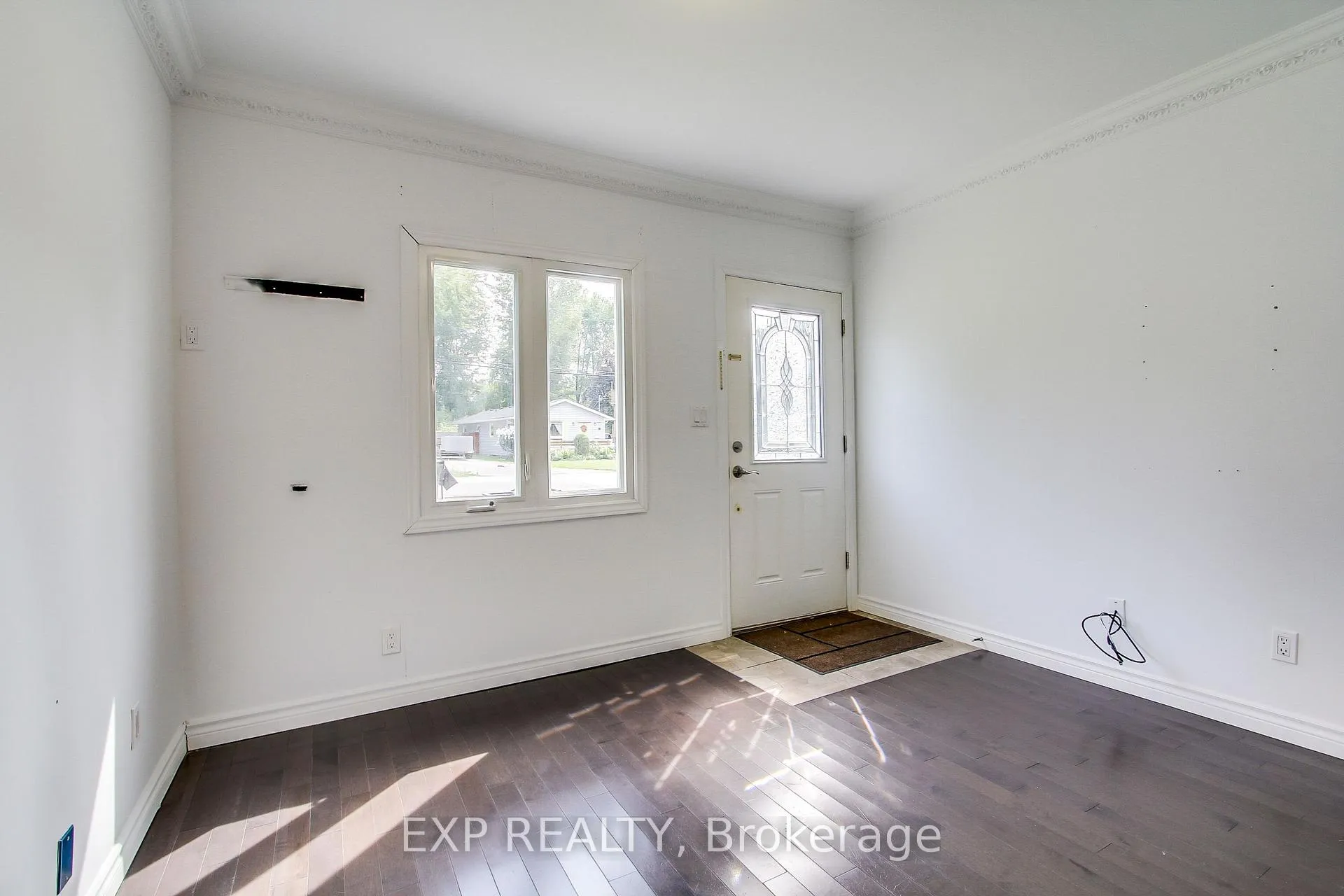 Photo 8 of 210 Bayview Avenue, Georgina, Keswick South — HOMEH