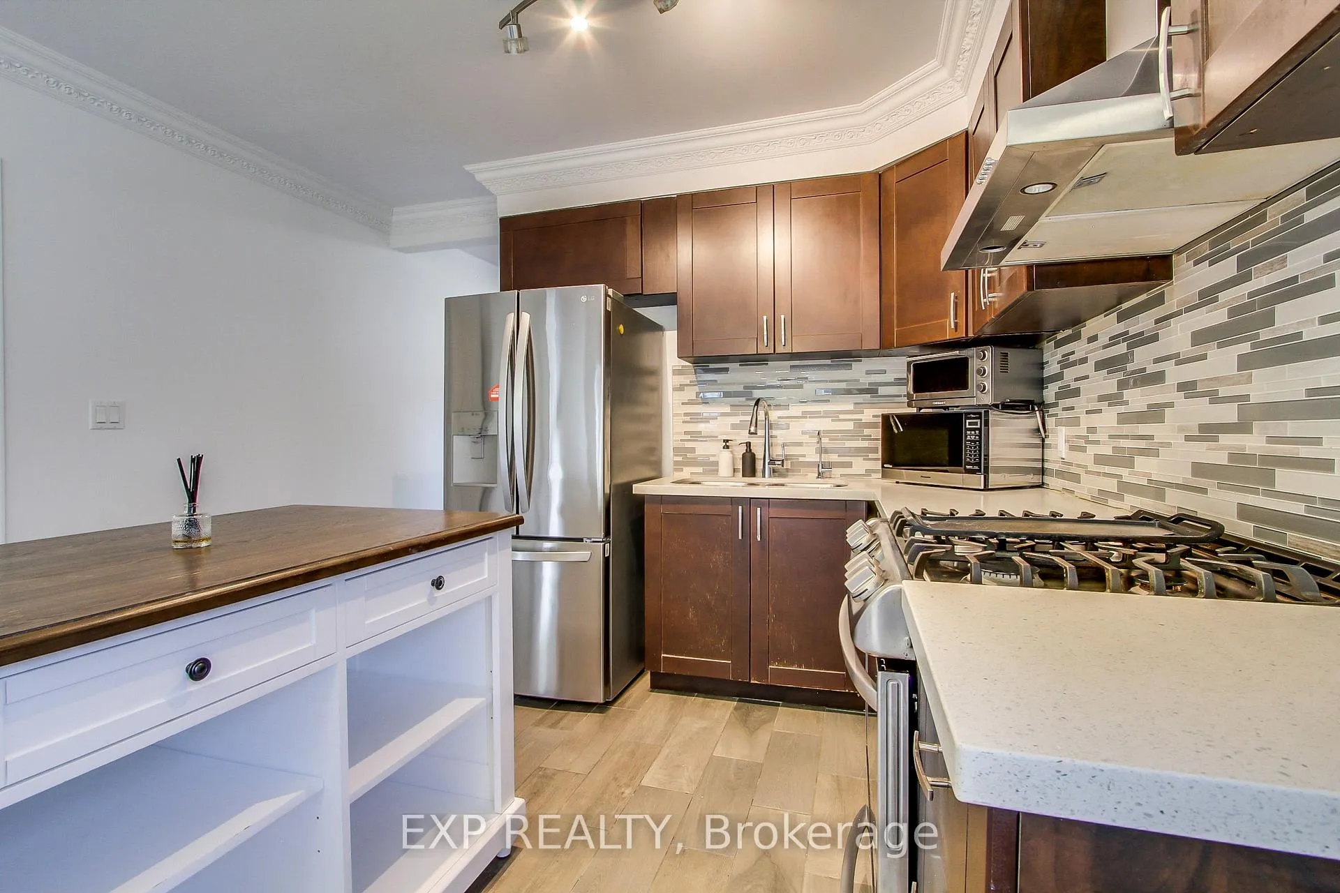 Photo 13 of 210 Bayview Avenue, Georgina, Keswick South — HOMEH