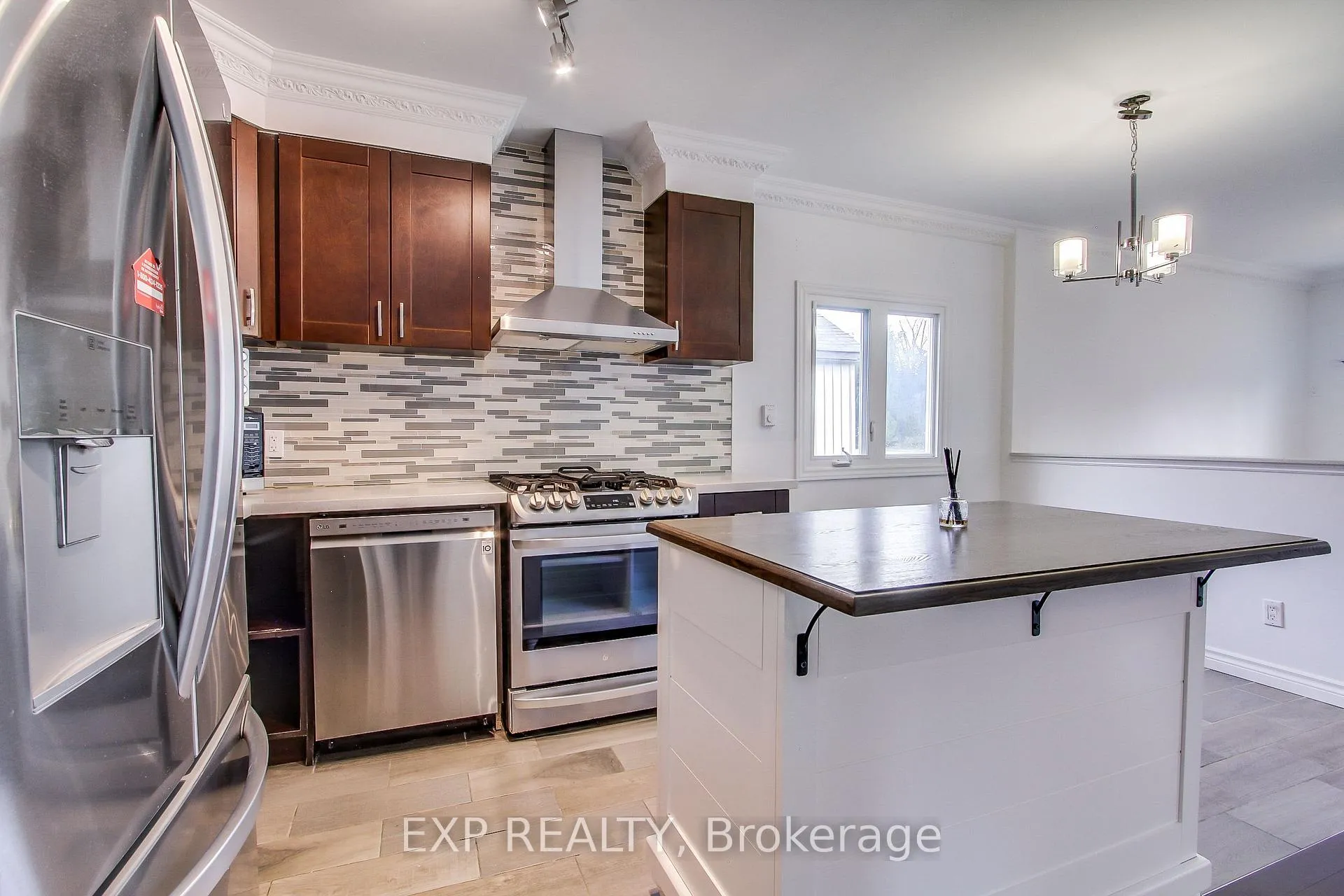 Photo 14 of 210 Bayview Avenue, Georgina, Keswick South — HOMEH