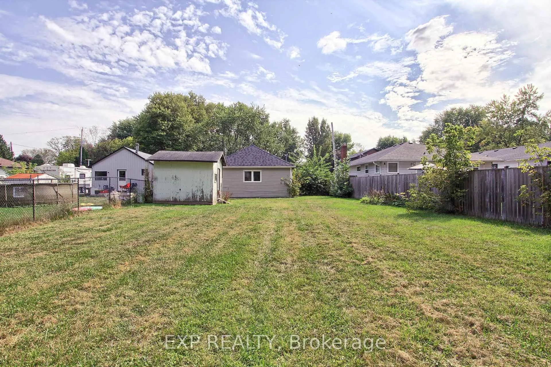 Photo 30 of 210 Bayview Avenue, Georgina, Keswick South — HOMEH