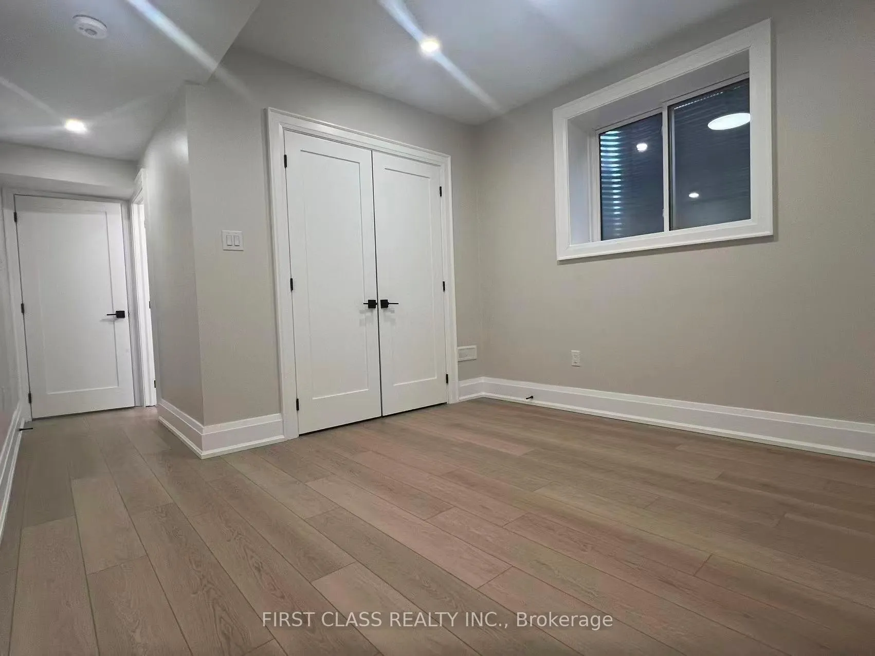 Photo 7 of 107 Lankin Boulevard, Toronto, East York — HOMEH