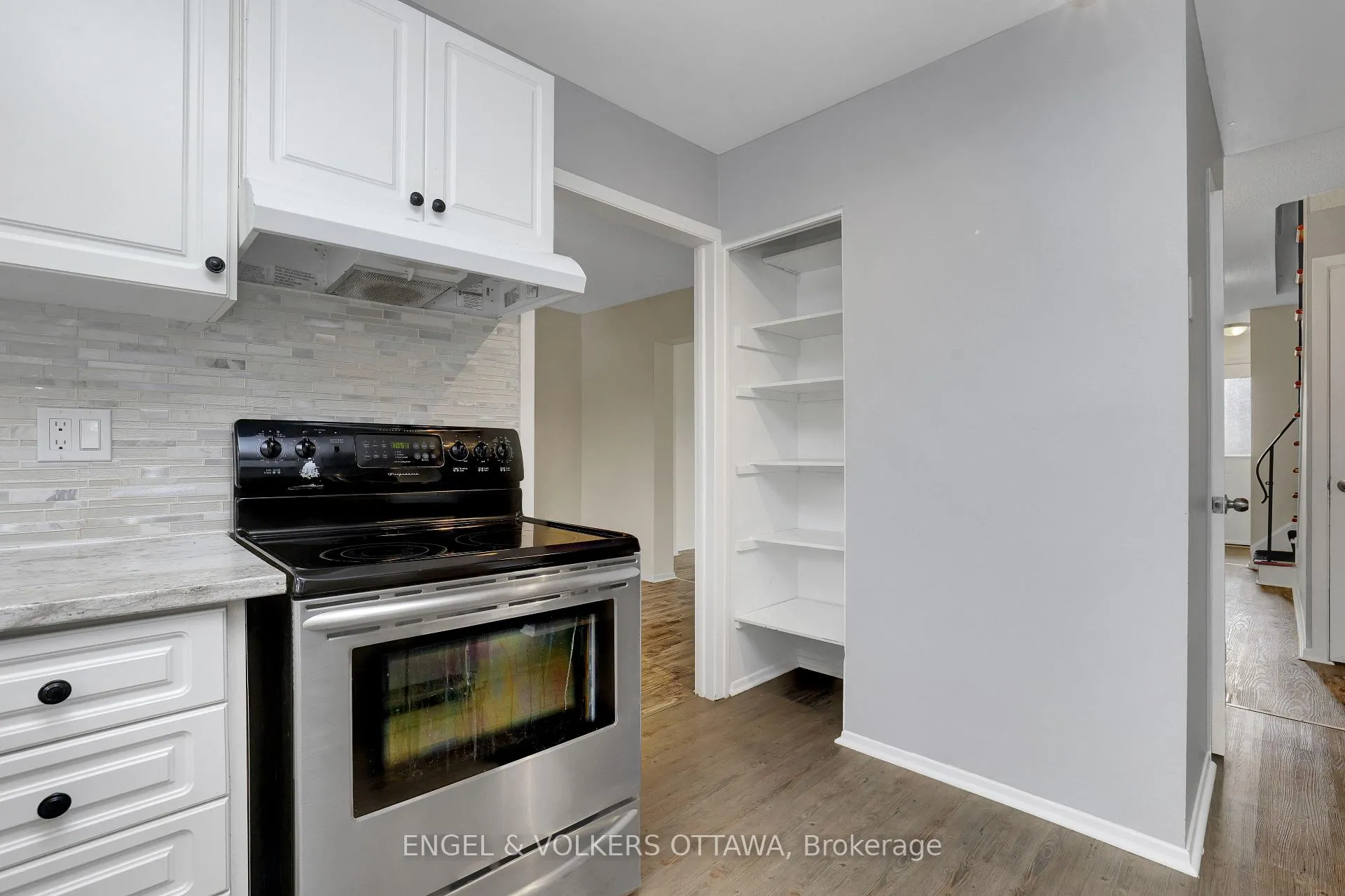 Photo 17 of 20 Meadowbank Drive, Ottawa, Briargreen — HOMEH