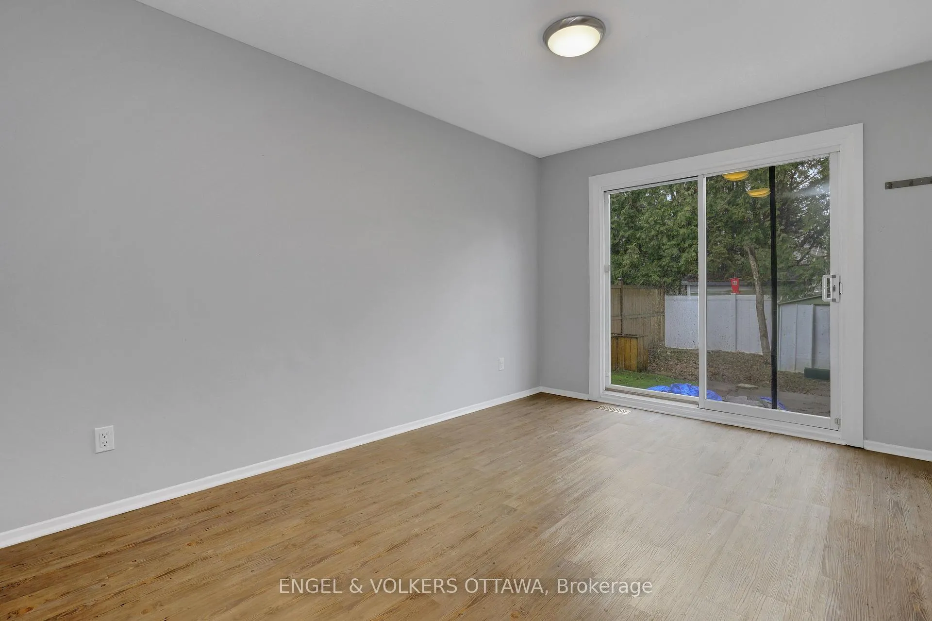 Photo 18 of 20 Meadowbank Drive, Ottawa, Briargreen — HOMEH