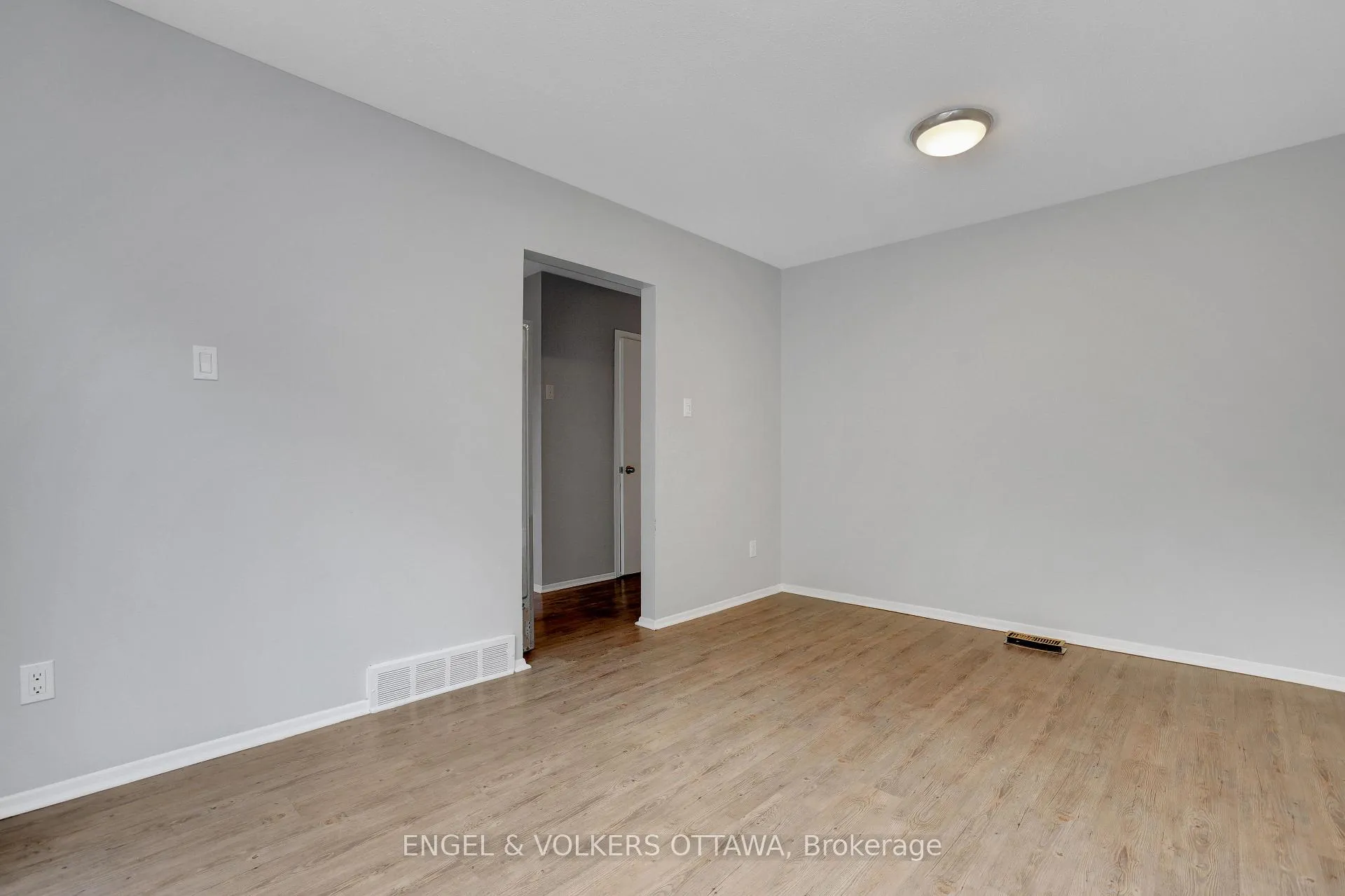 Photo 20 of 20 Meadowbank Drive, Ottawa, Briargreen — HOMEH