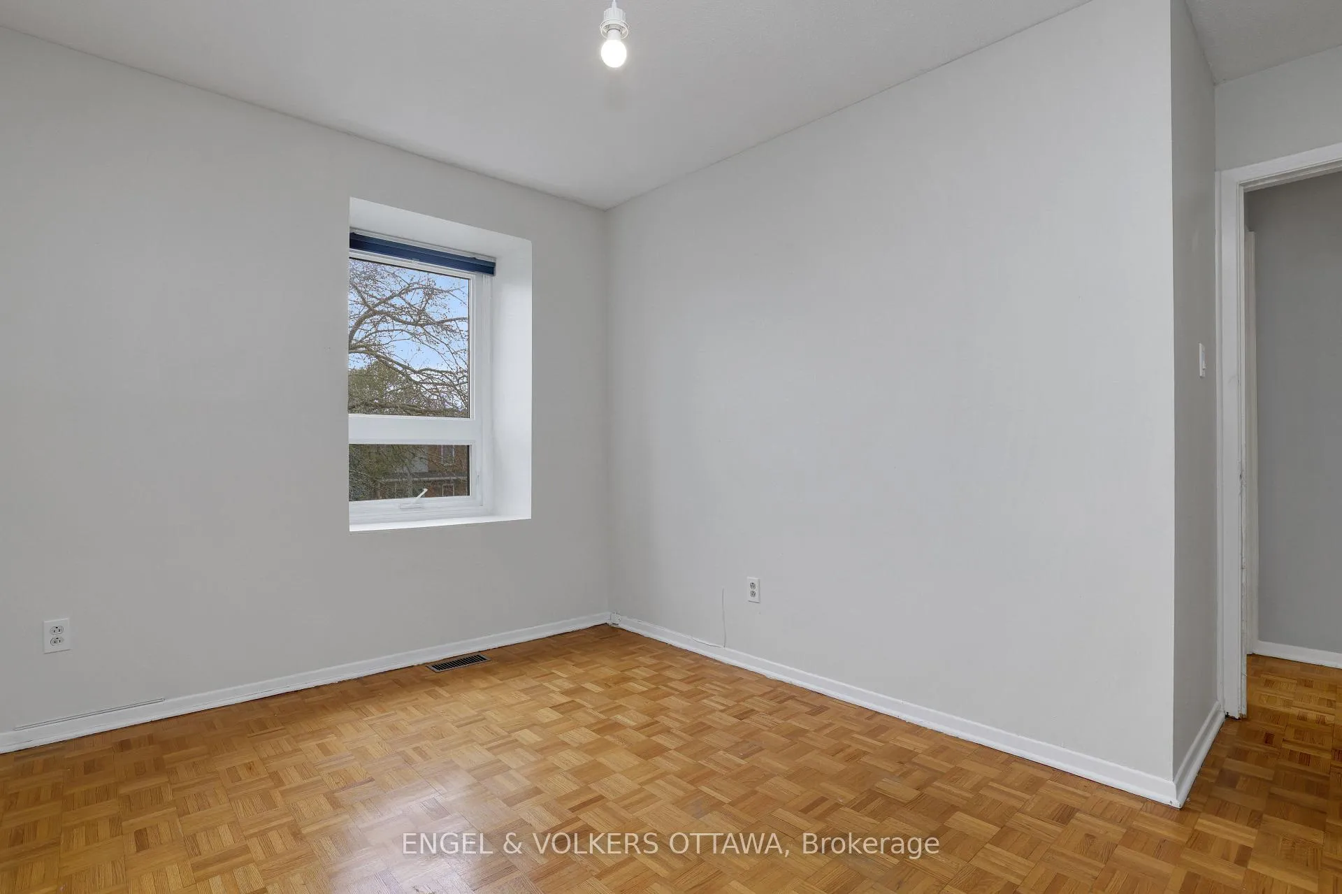 Photo 25 of 20 Meadowbank Drive, Ottawa, Briargreen — HOMEH
