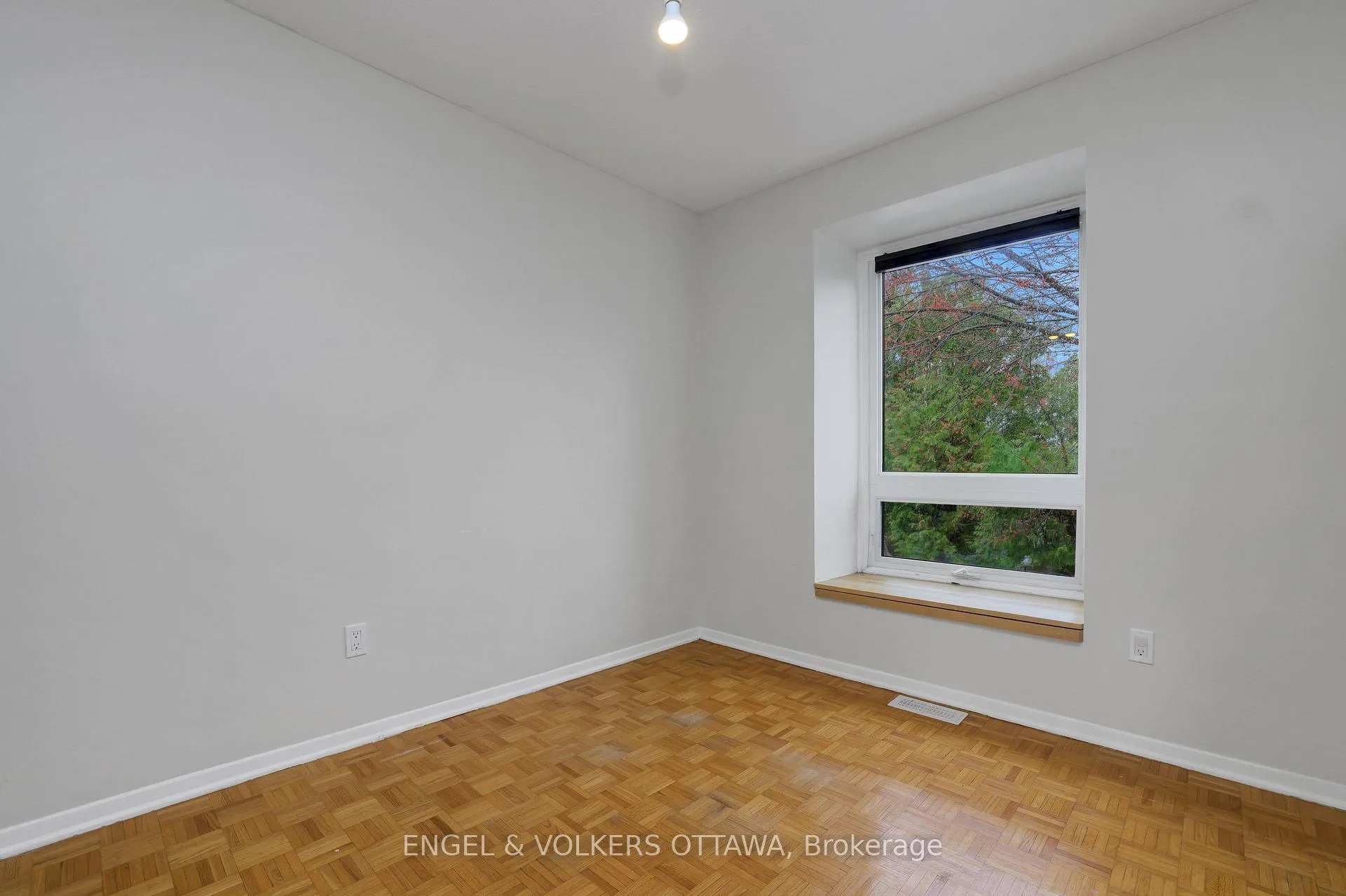 Photo 31 of 20 Meadowbank Drive, Ottawa, Briargreen — HOMEH