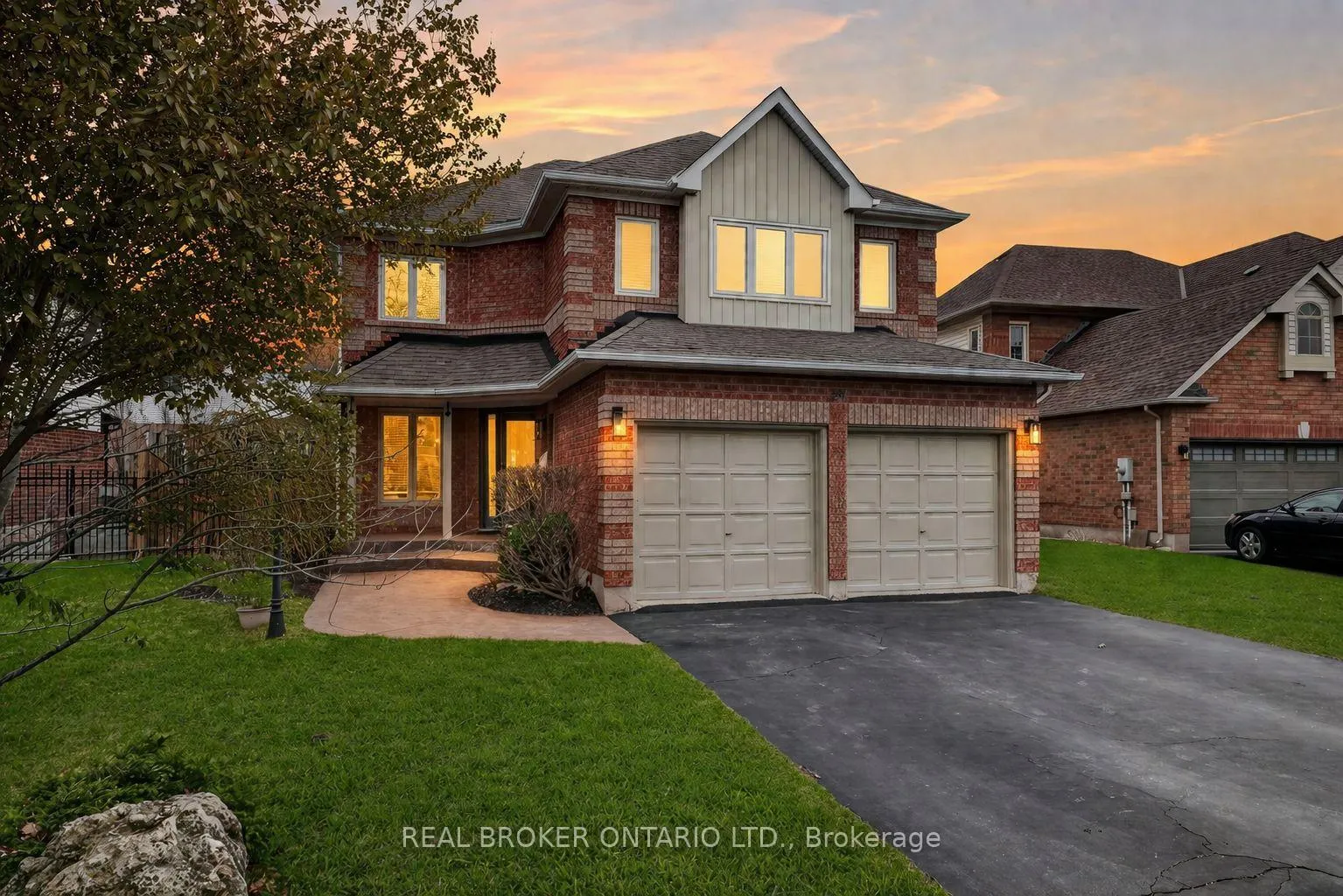 Photo 1 of 24 Shetland Drive, Hamilton, Waterdown — HOMEH