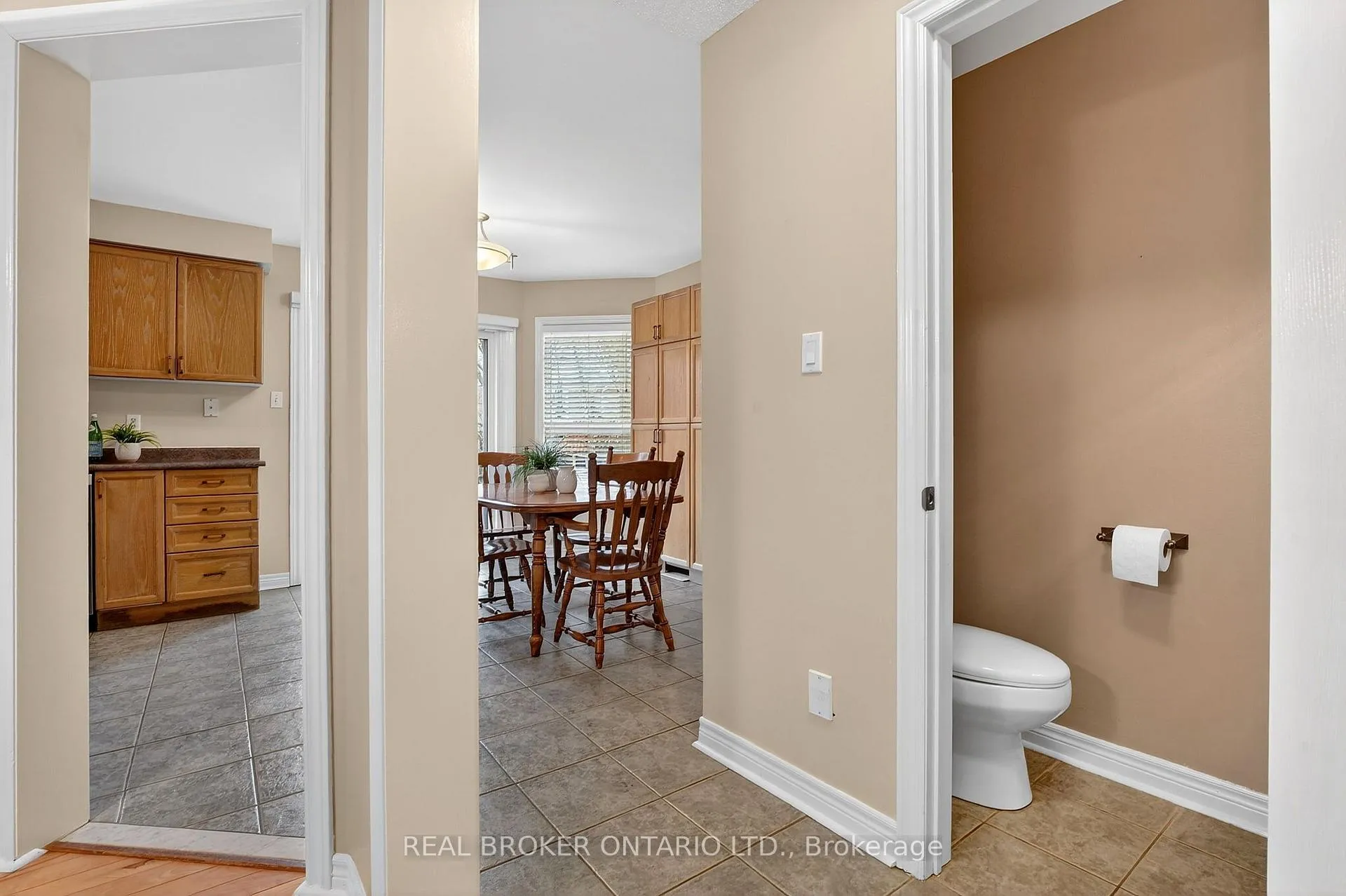 Photo 15 of 24 Shetland Drive, Hamilton, Waterdown — HOMEH
