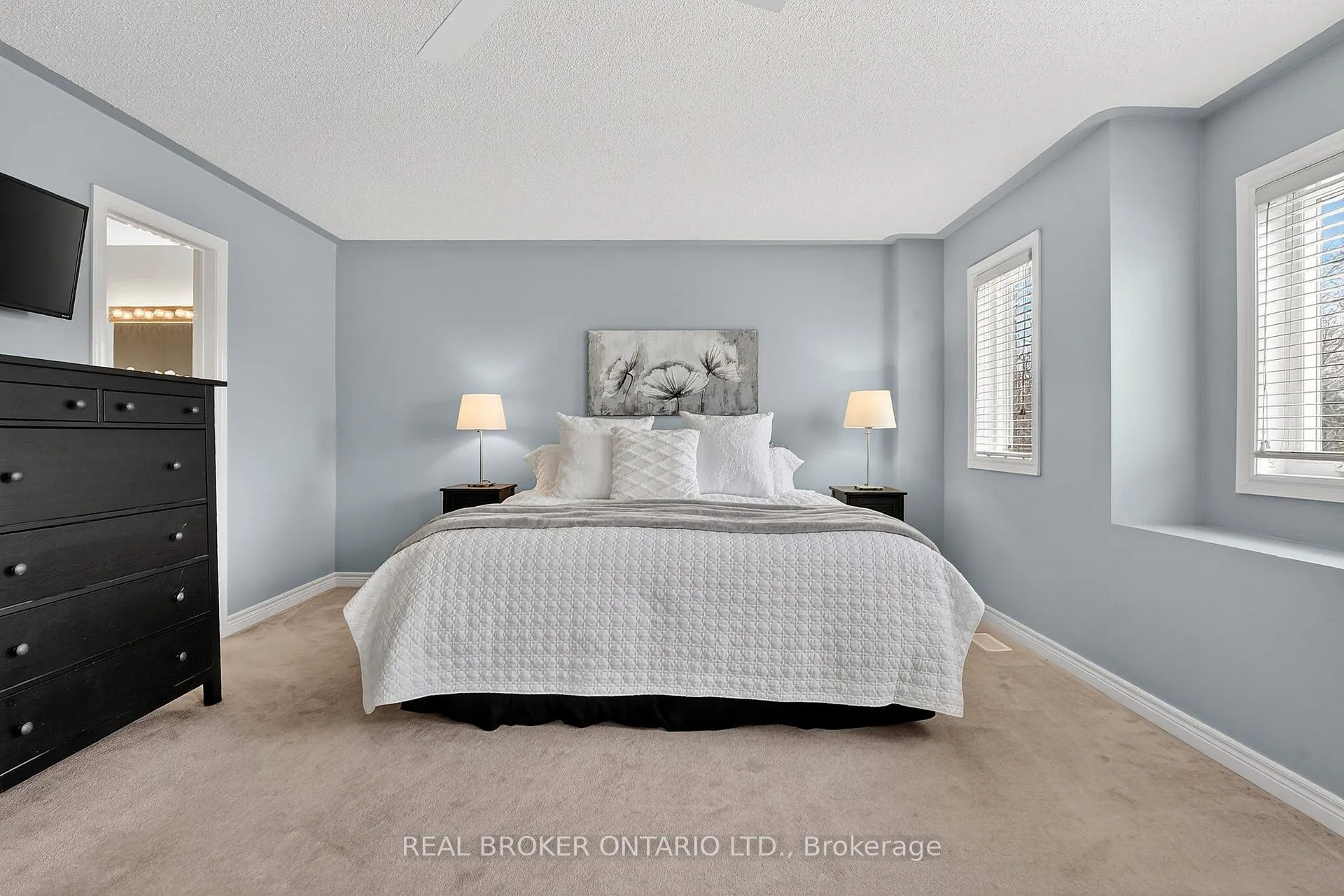 Photo 25 of 24 Shetland Drive, Hamilton, Waterdown — HOMEH