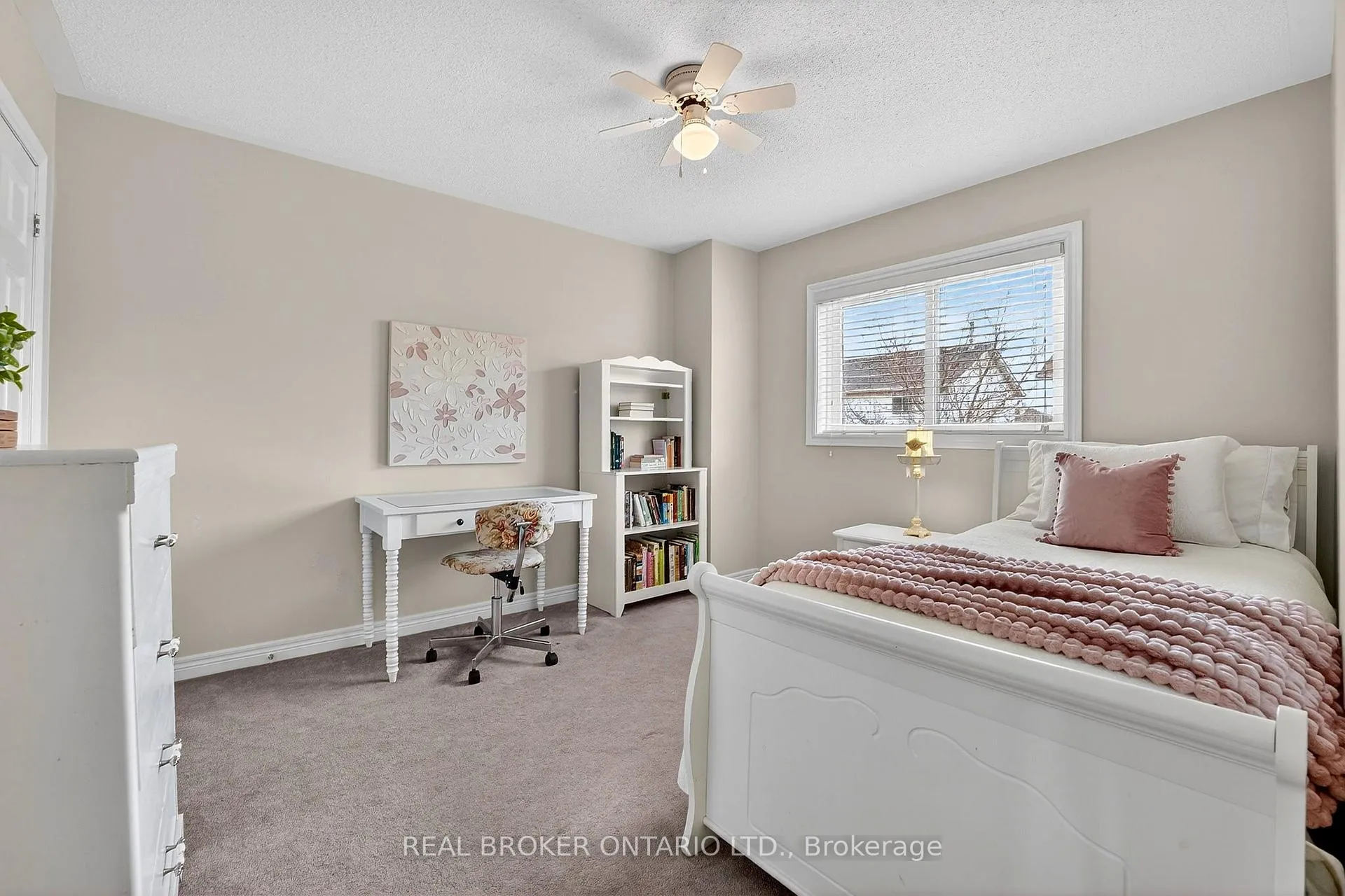 Photo 29 of 24 Shetland Drive, Hamilton, Waterdown — HOMEH