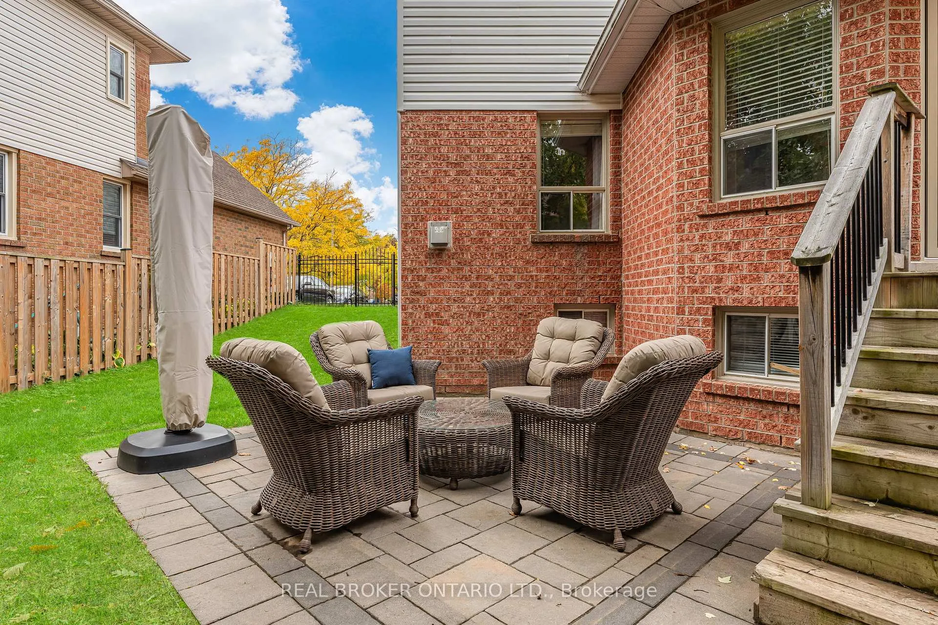 Photo 40 of 24 Shetland Drive, Hamilton, Waterdown — HOMEH