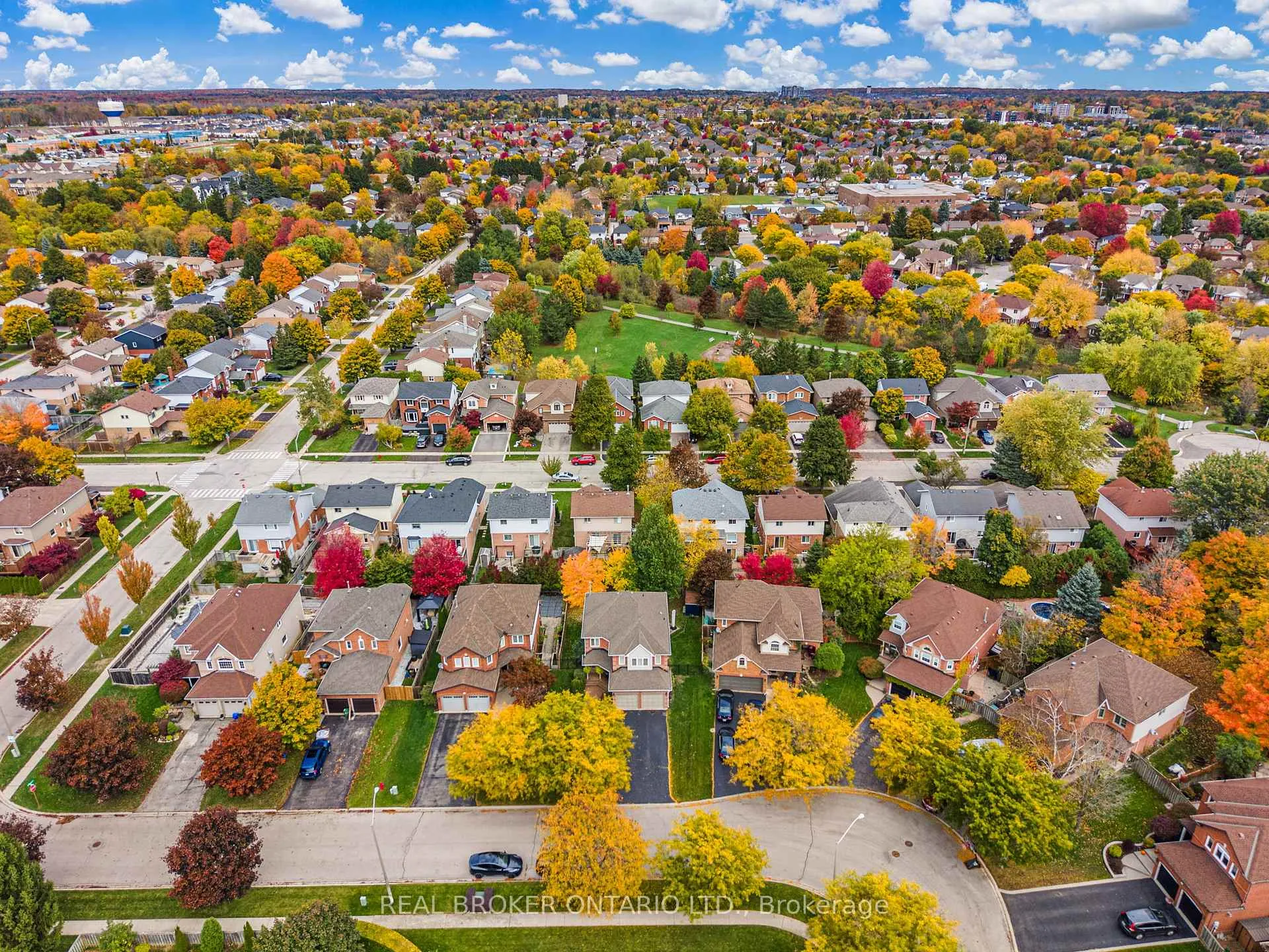 Photo 44 of 24 Shetland Drive, Hamilton, Waterdown — HOMEH