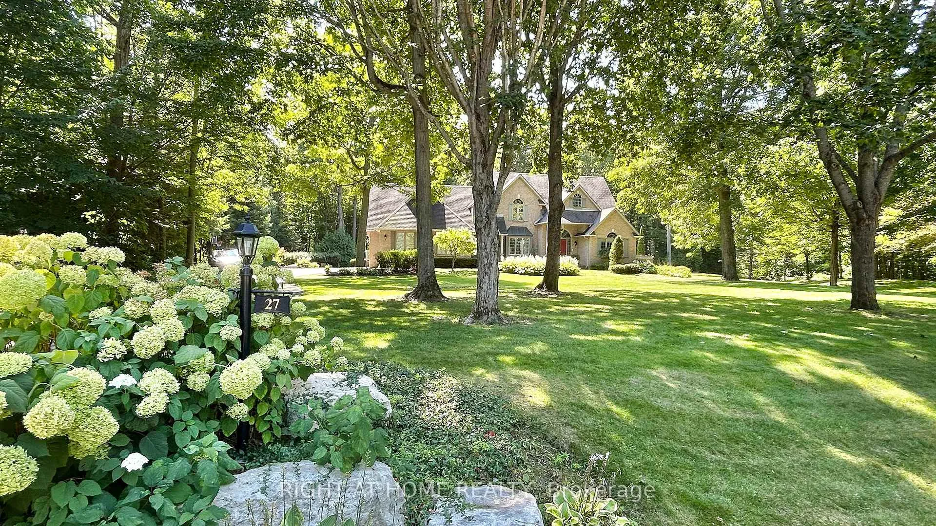 Photo 1 of 27 Timberlane Court, Clarington, Rural Clarington — HOMEH