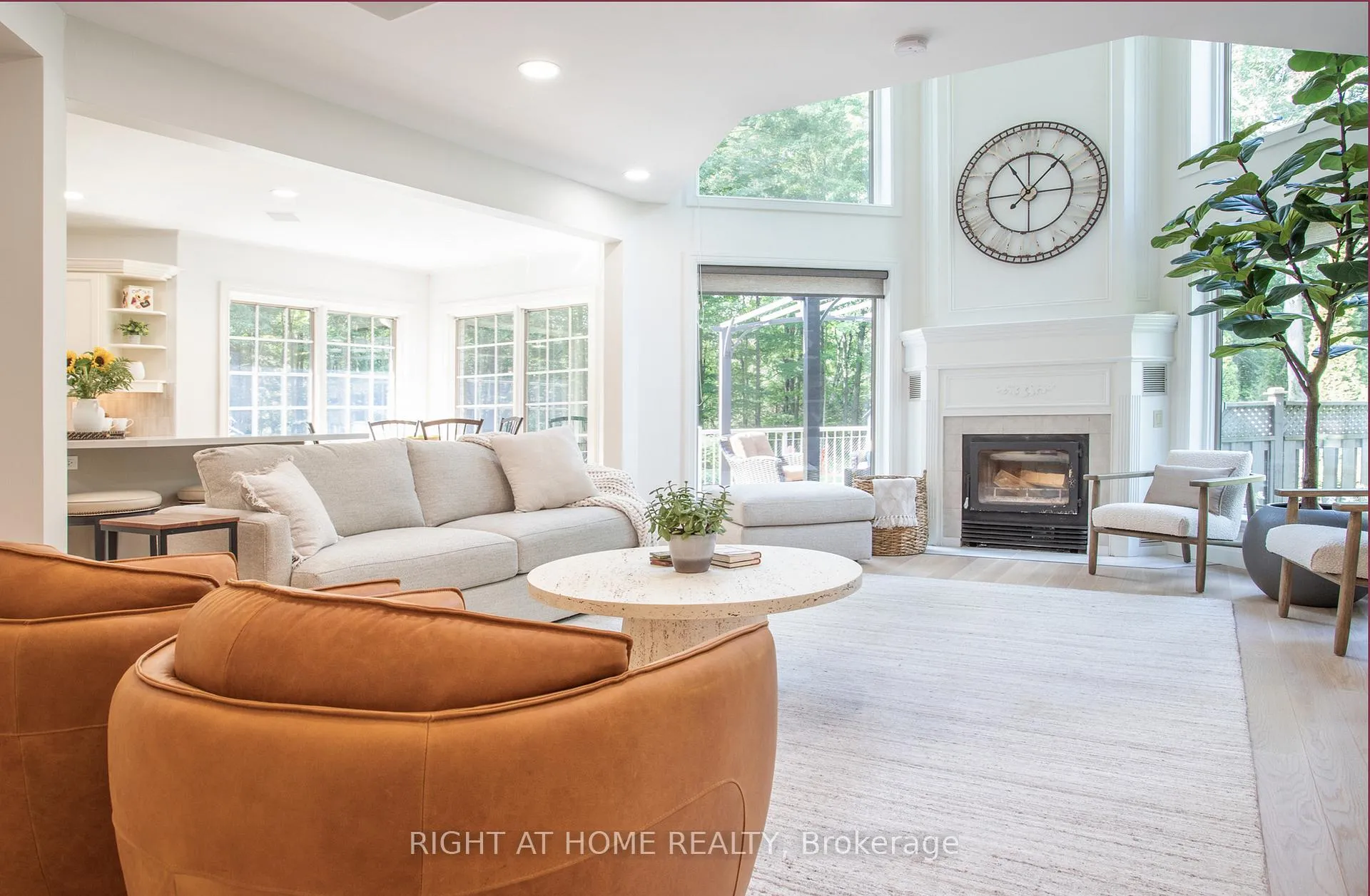 Photo 8 of 27 Timberlane Court, Clarington, Rural Clarington — HOMEH