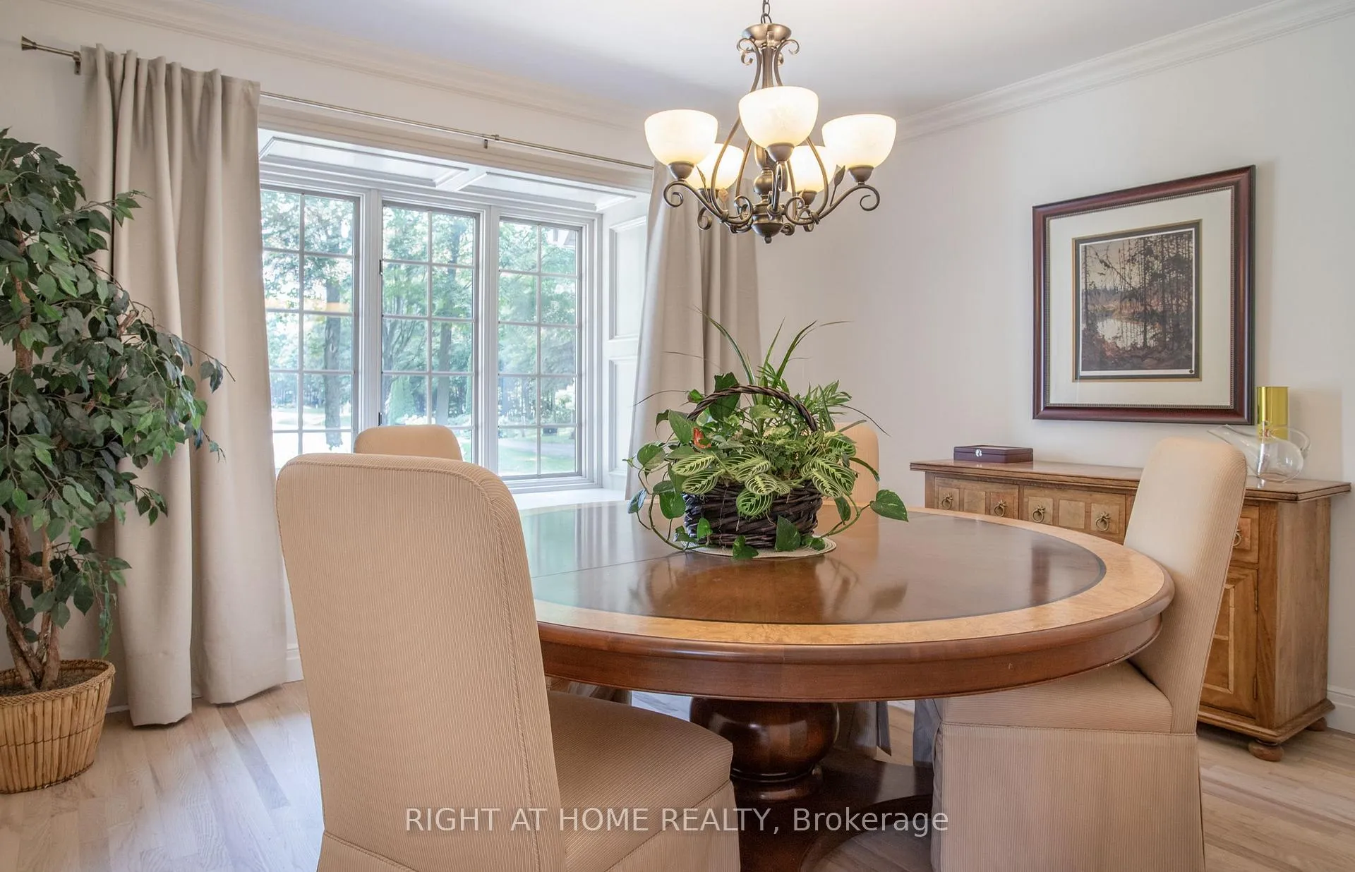 Photo 13 of 27 Timberlane Court, Clarington, Rural Clarington — HOMEH