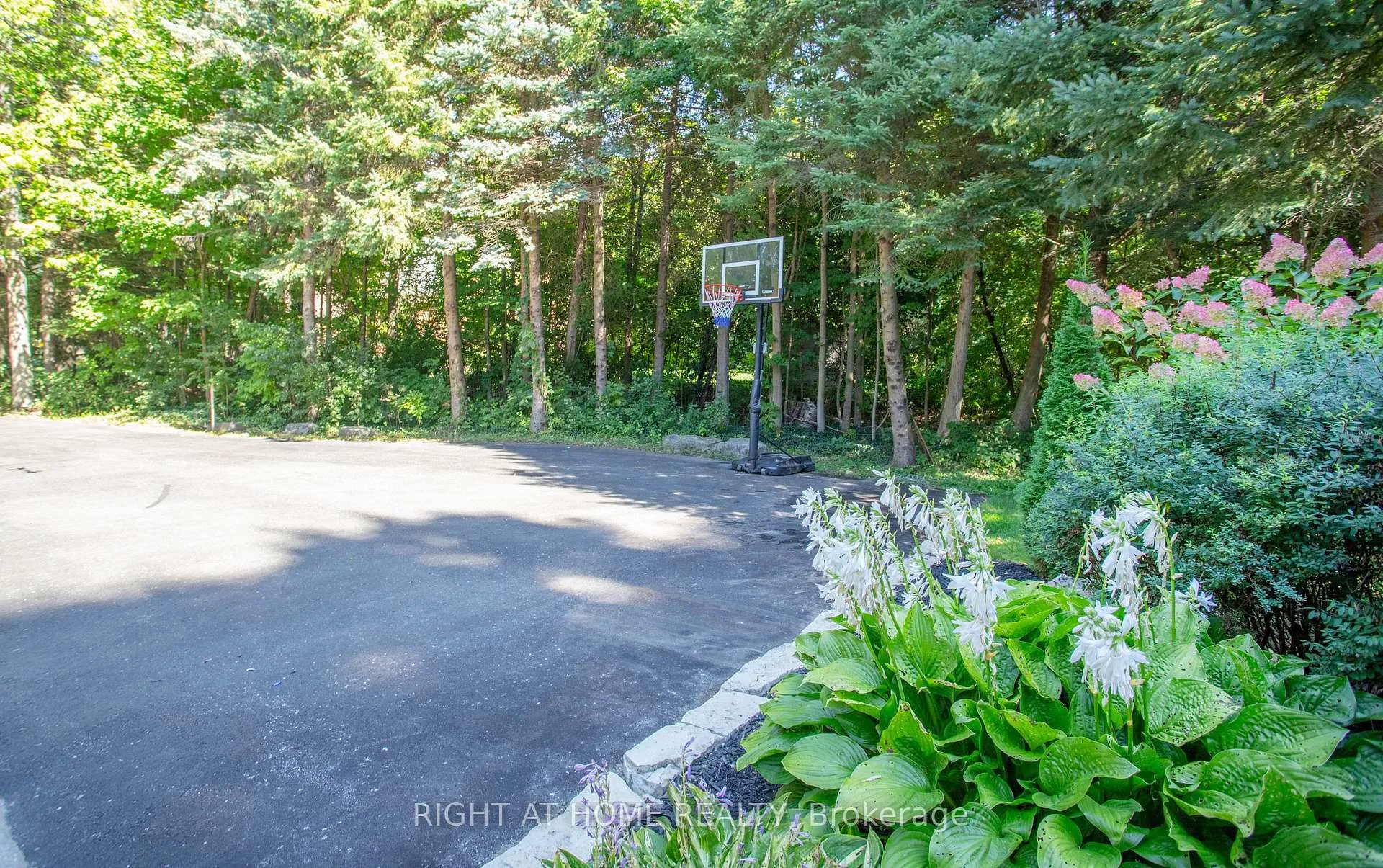 Photo 25 of 27 Timberlane Court, Clarington, Rural Clarington — HOMEH