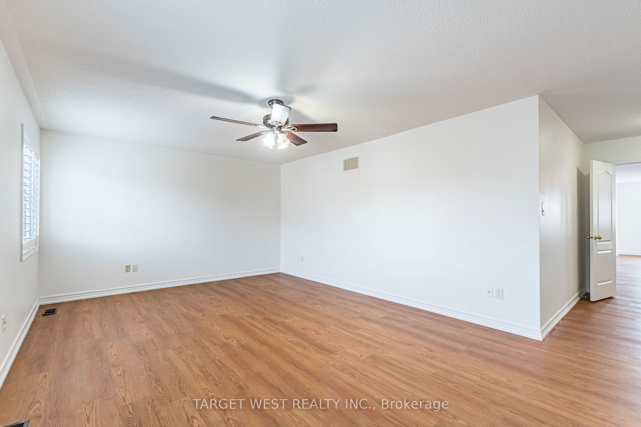 Photo 24 of 9 Olivia Marie Road, Brampton, Bram West — HOMEH
