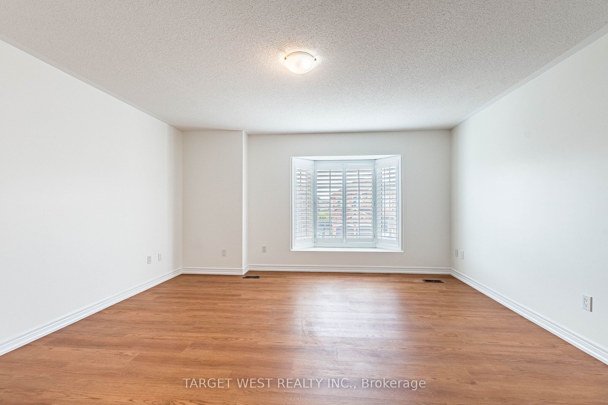 Photo 33 of 9 Olivia Marie Road, Brampton, Bram West — HOMEH