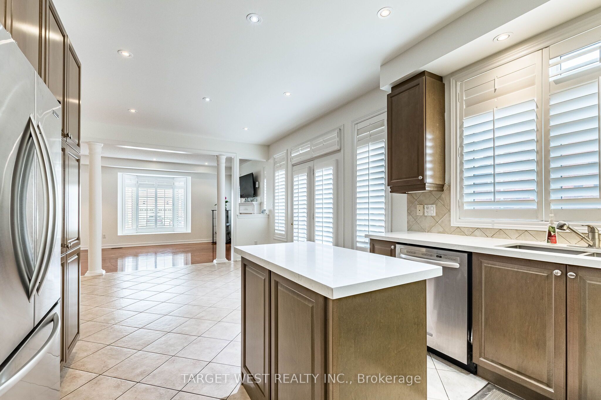 Photo 15 of 9 Olivia Marie Road, Brampton, Bram West — HOMEH