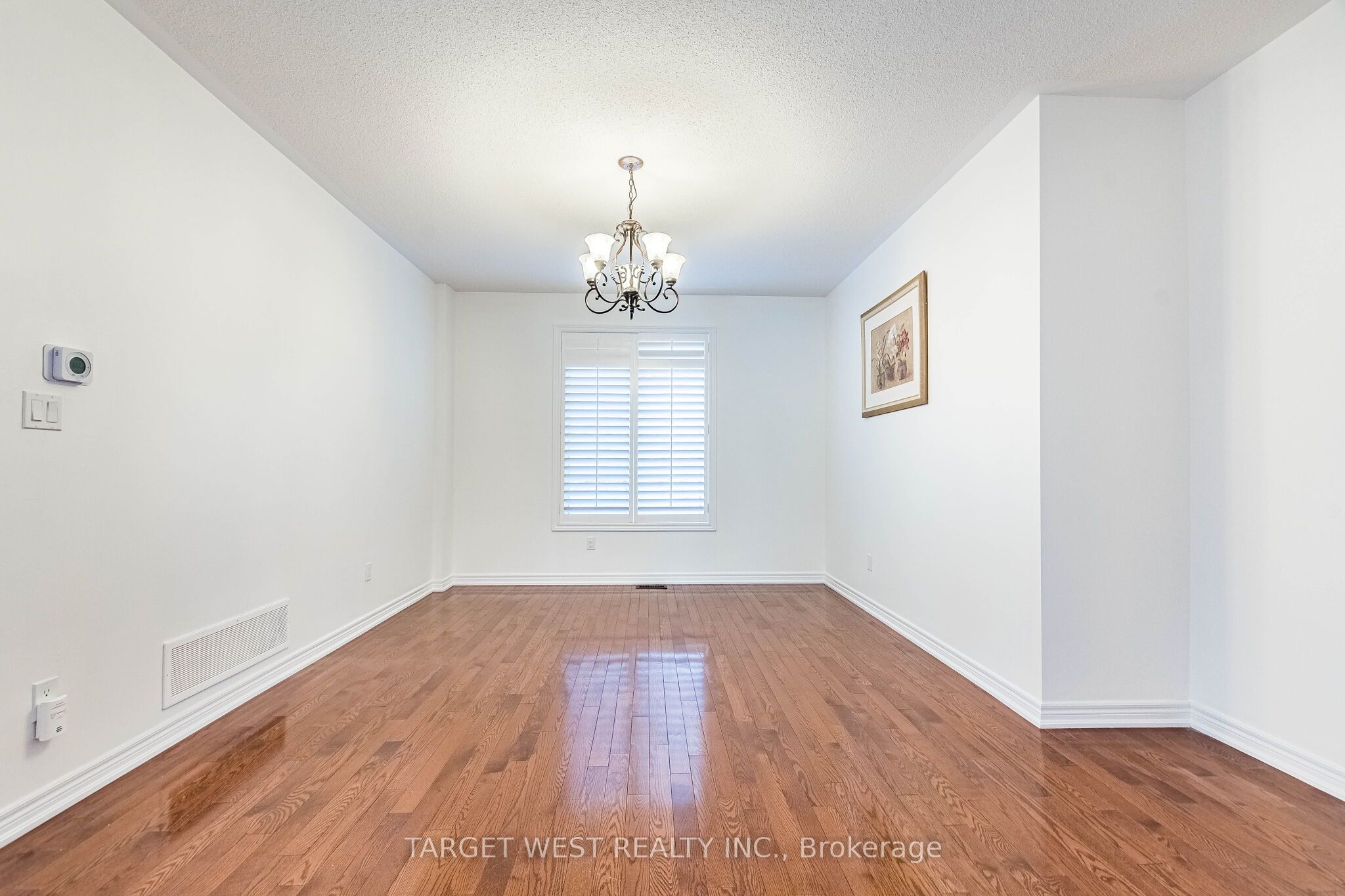 Photo 10 of 9 Olivia Marie Road, Brampton, Bram West — HOMEH