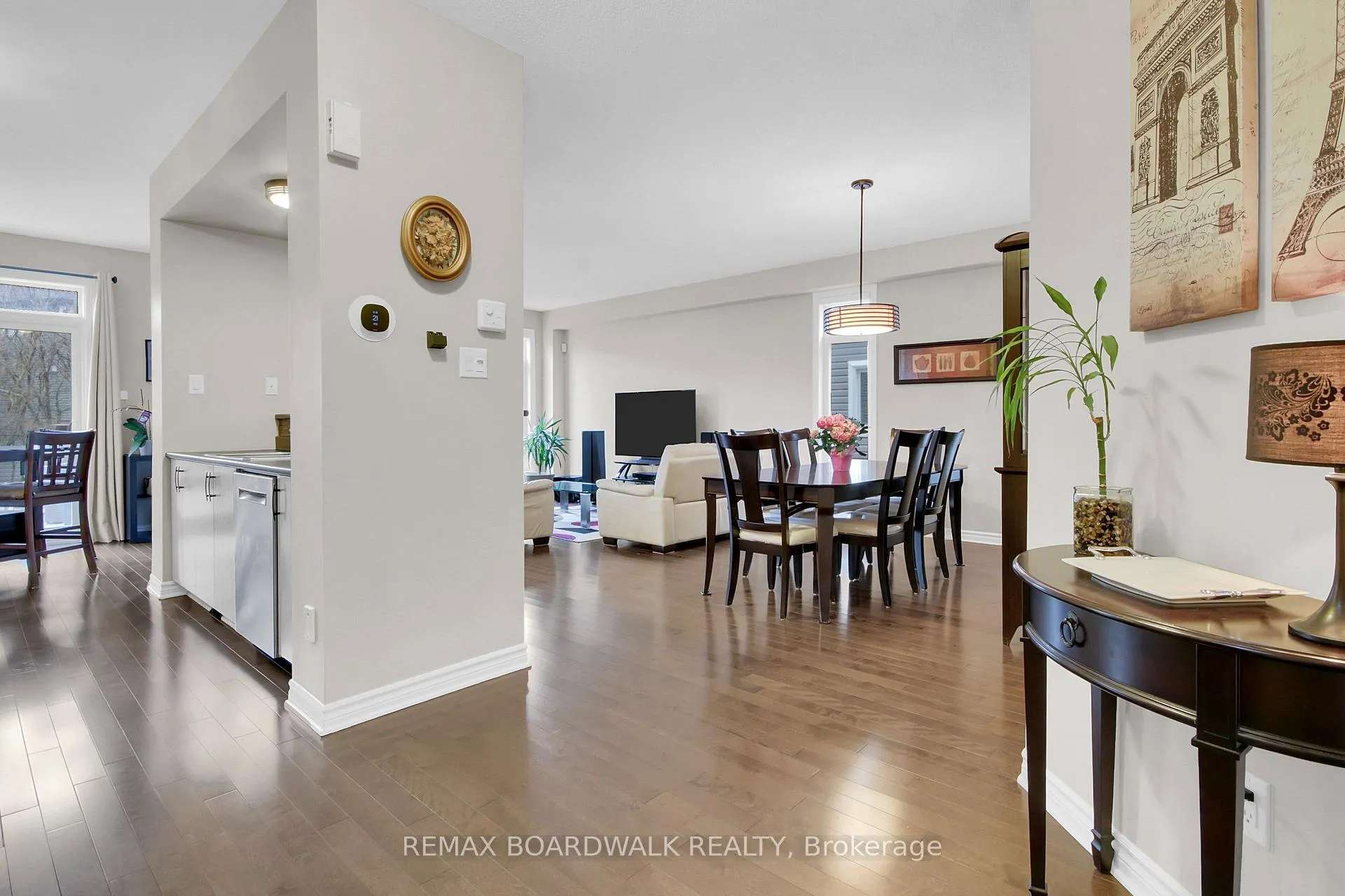Photo 5 of 802 Tony George Place E, Ottawa, Stittsville (North) — HOMEH